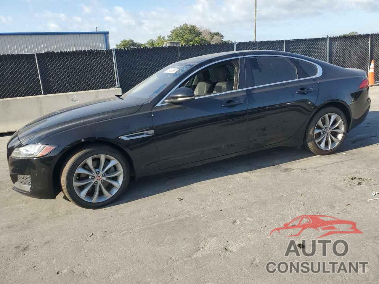 JAGUAR XF 2017 - SAJBD4BN8HCY42657