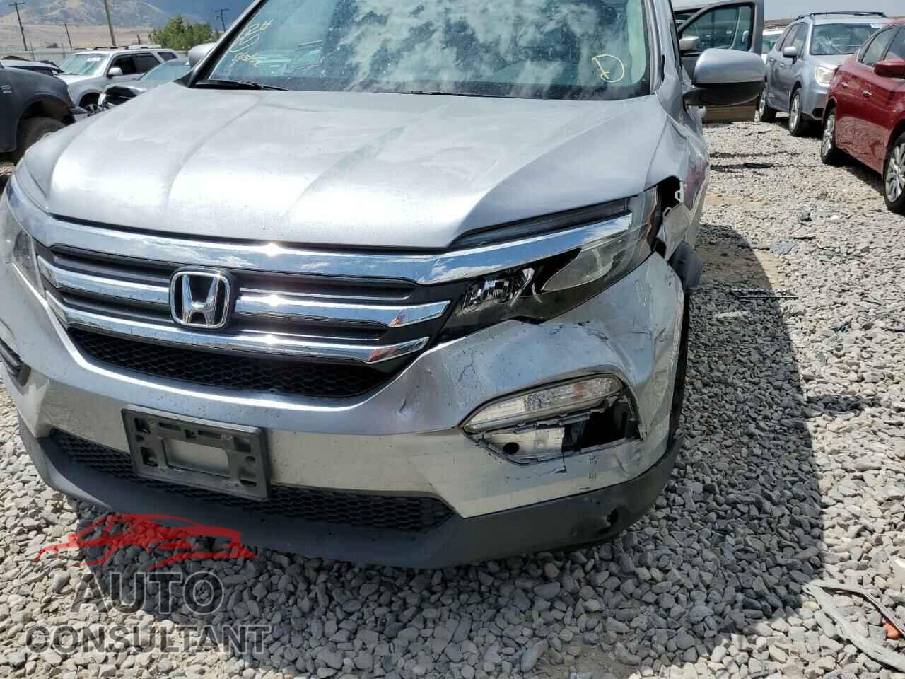 HONDA PILOT 2018 - 5FNYF6H81JB070639