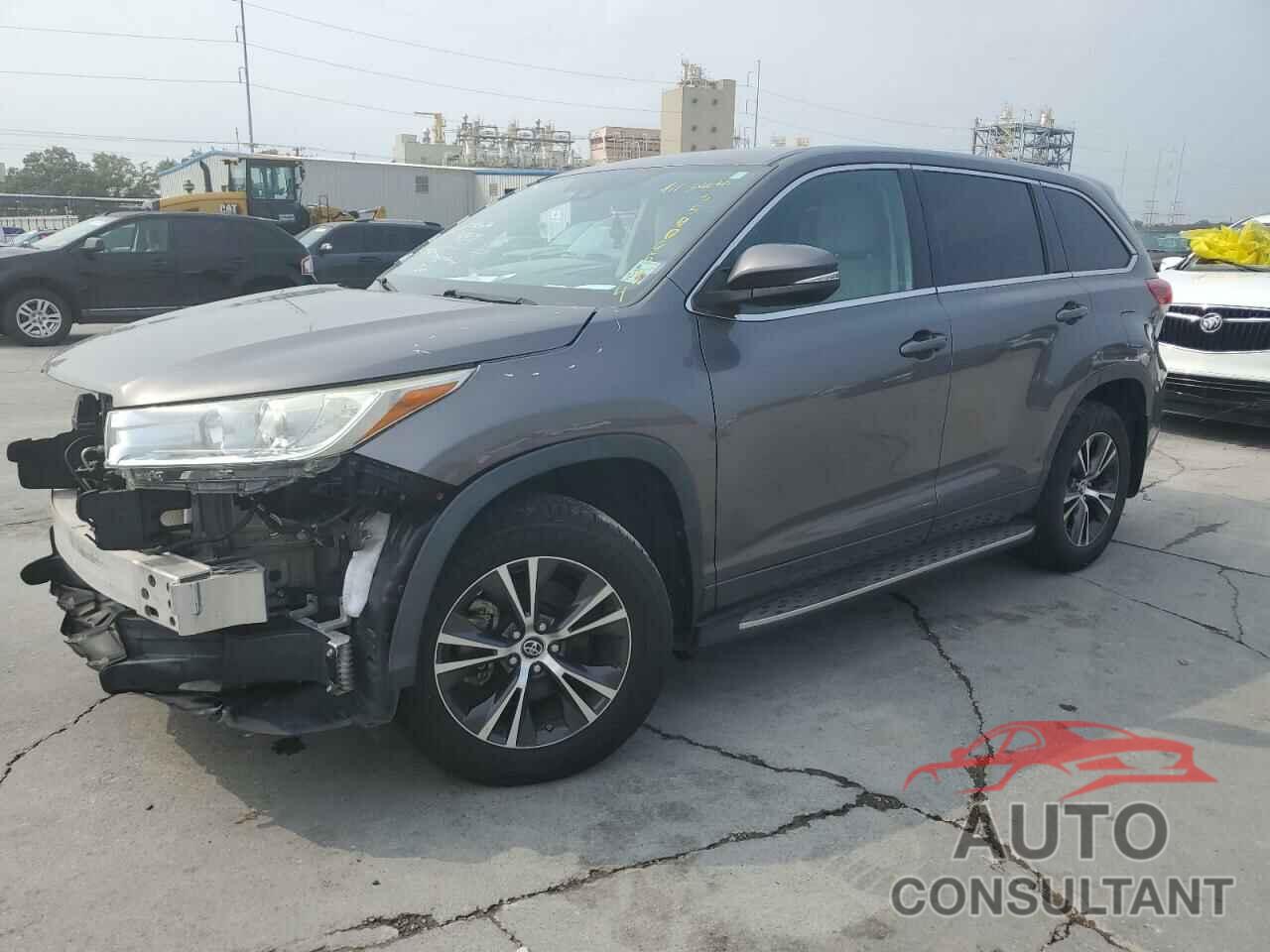 TOYOTA HIGHLANDER 2018 - 5TDZZRFH3JS262835