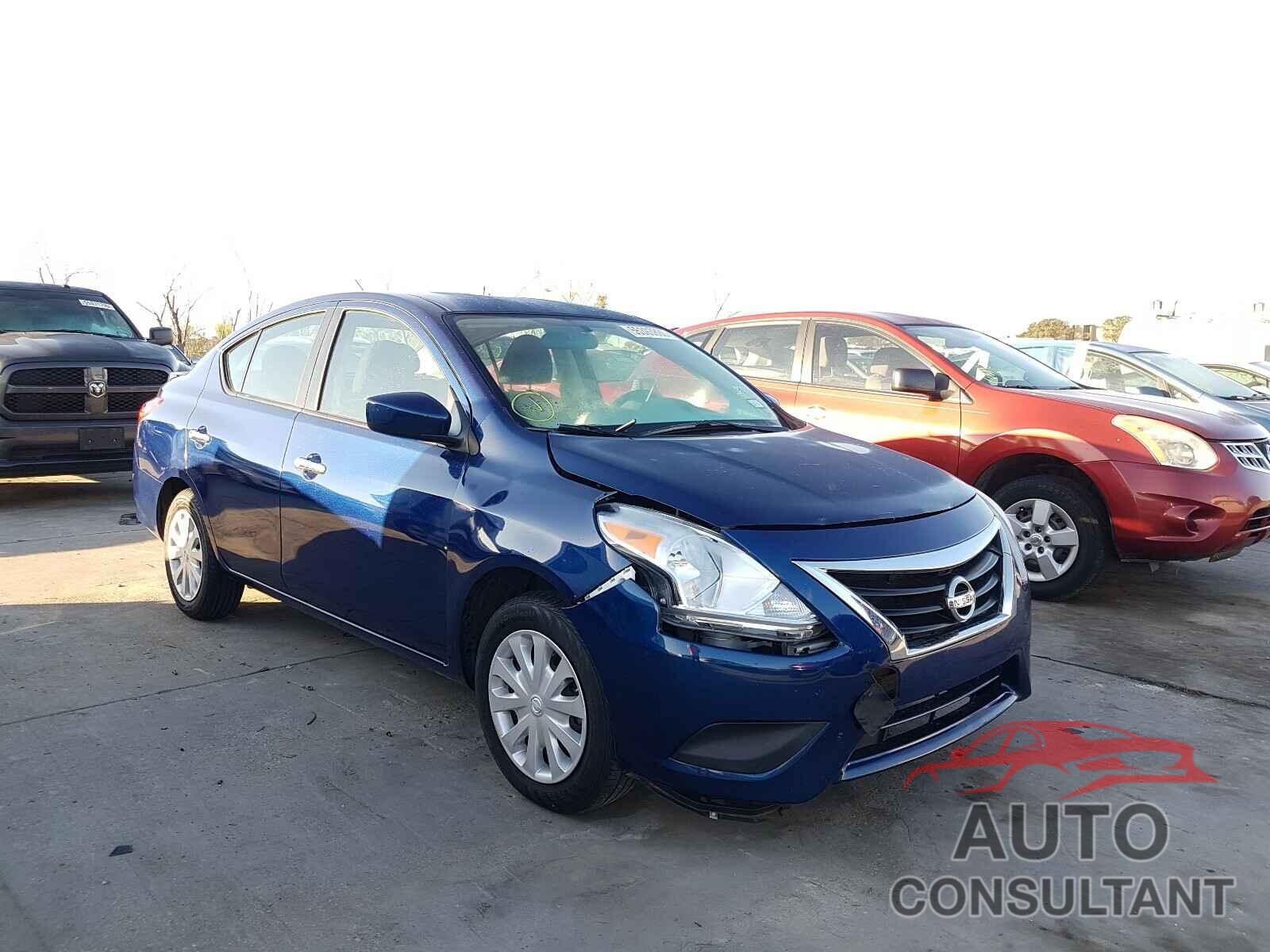 NISSAN VERSA 2018 - 3N1CN7AP4JL885684