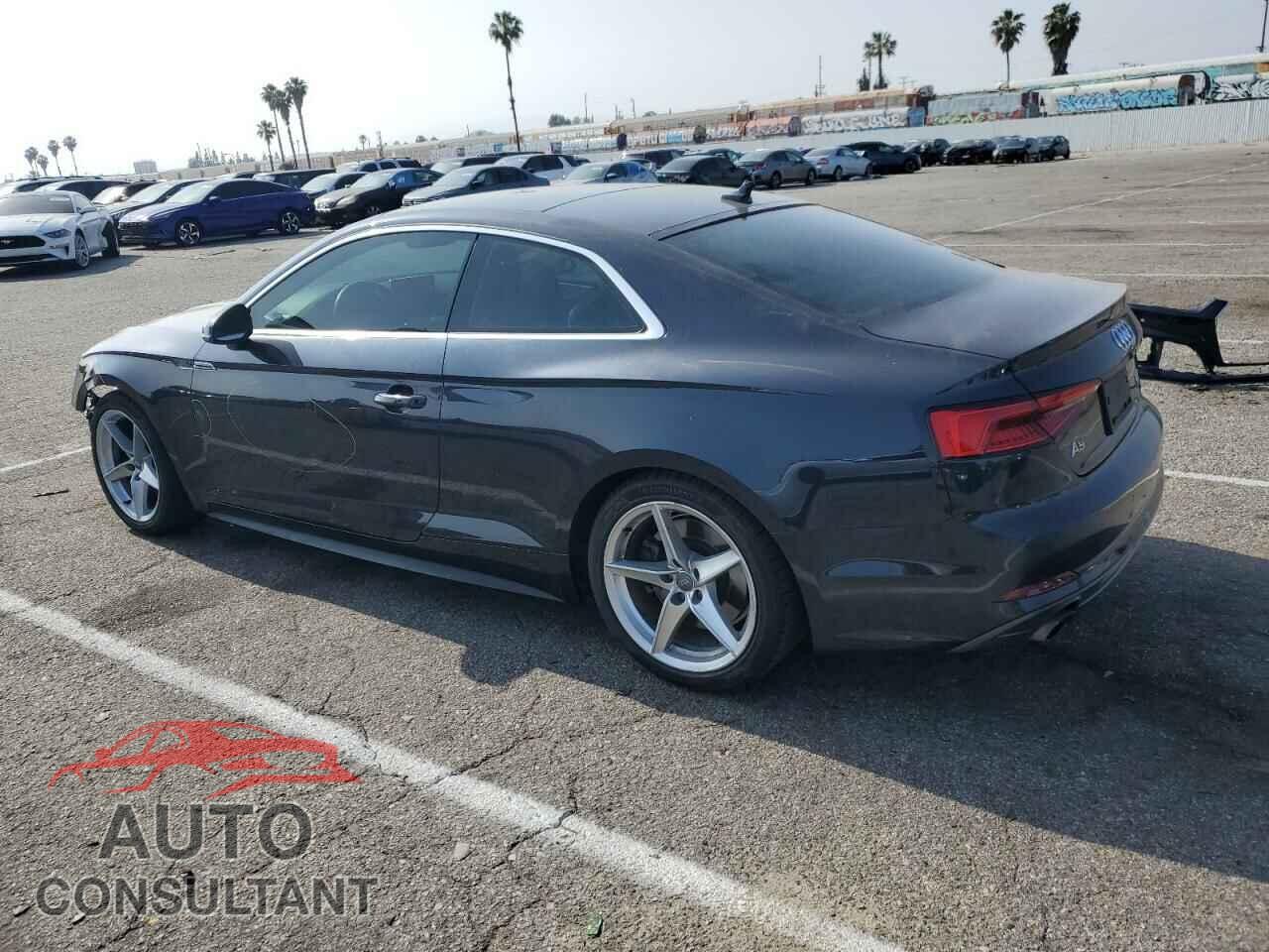 AUDI A5 2018 - WAUTNAF53JA004933