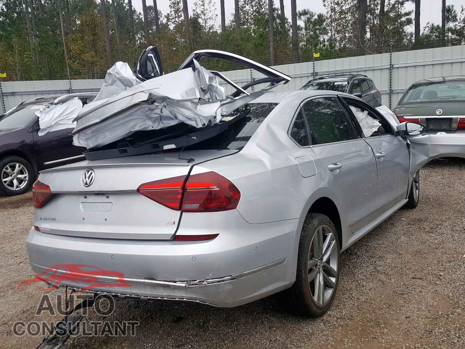 VOLKSWAGEN PASSAT 2017 - 1VWCT7A37HC018752