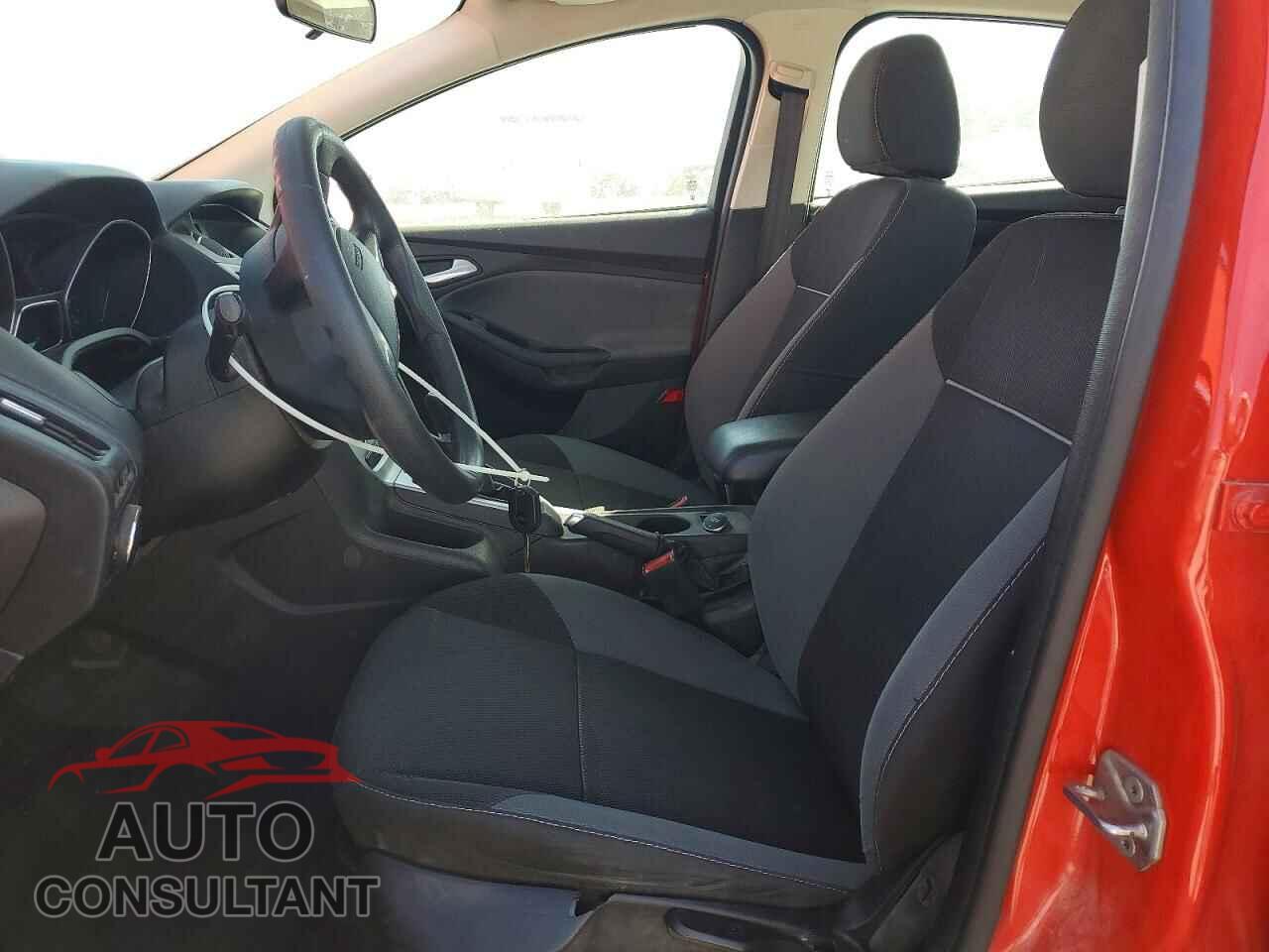 FORD FOCUS 2014 - 1FADP3F25EL299908