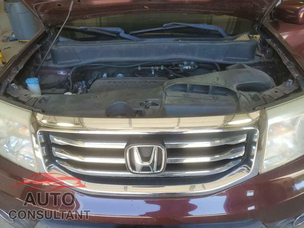 HONDA PILOT 2013 - 5FNYF4H40DB034575