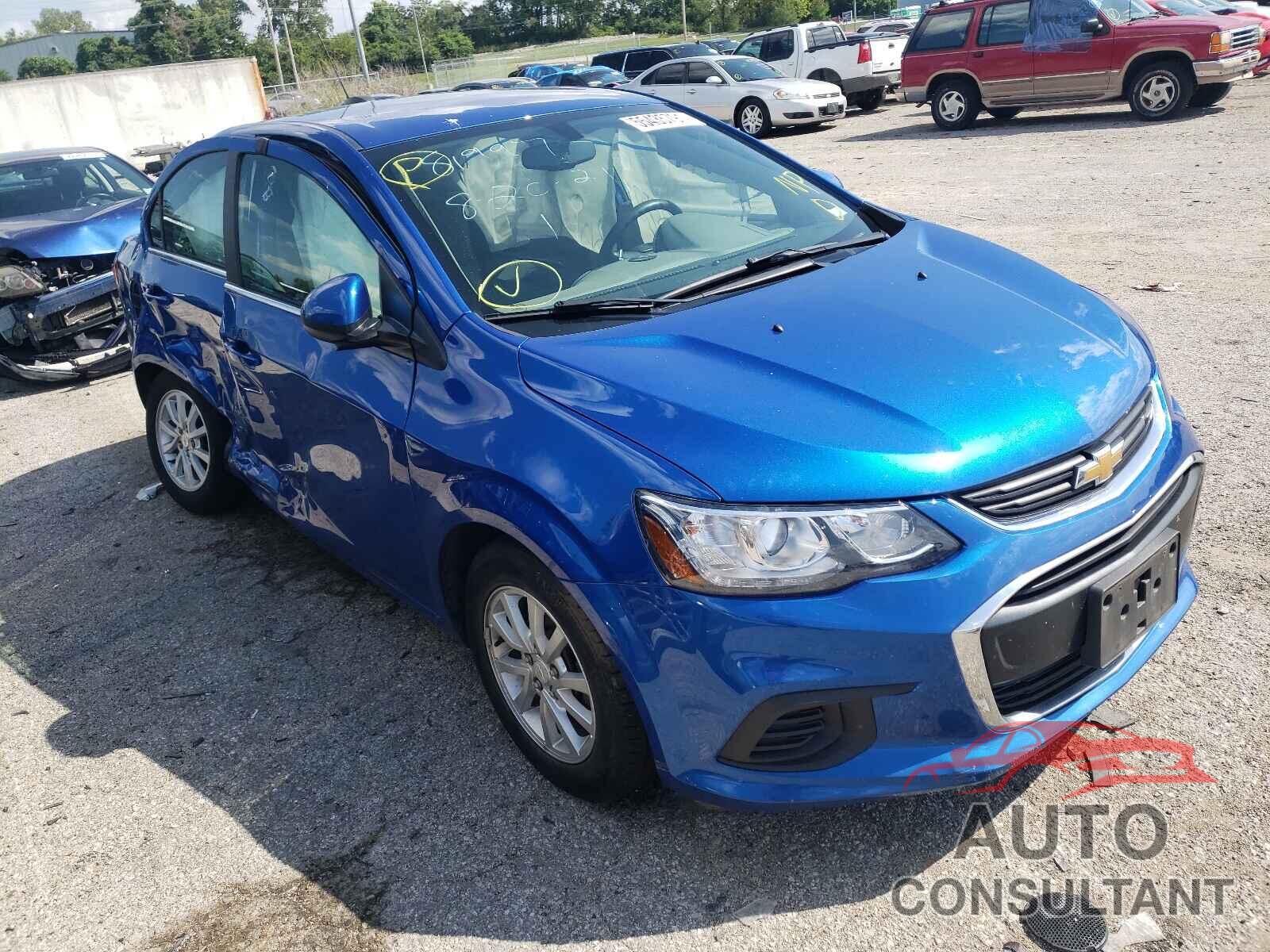 CHEVROLET SONIC 2018 - 1G1JD5SH1J4121678