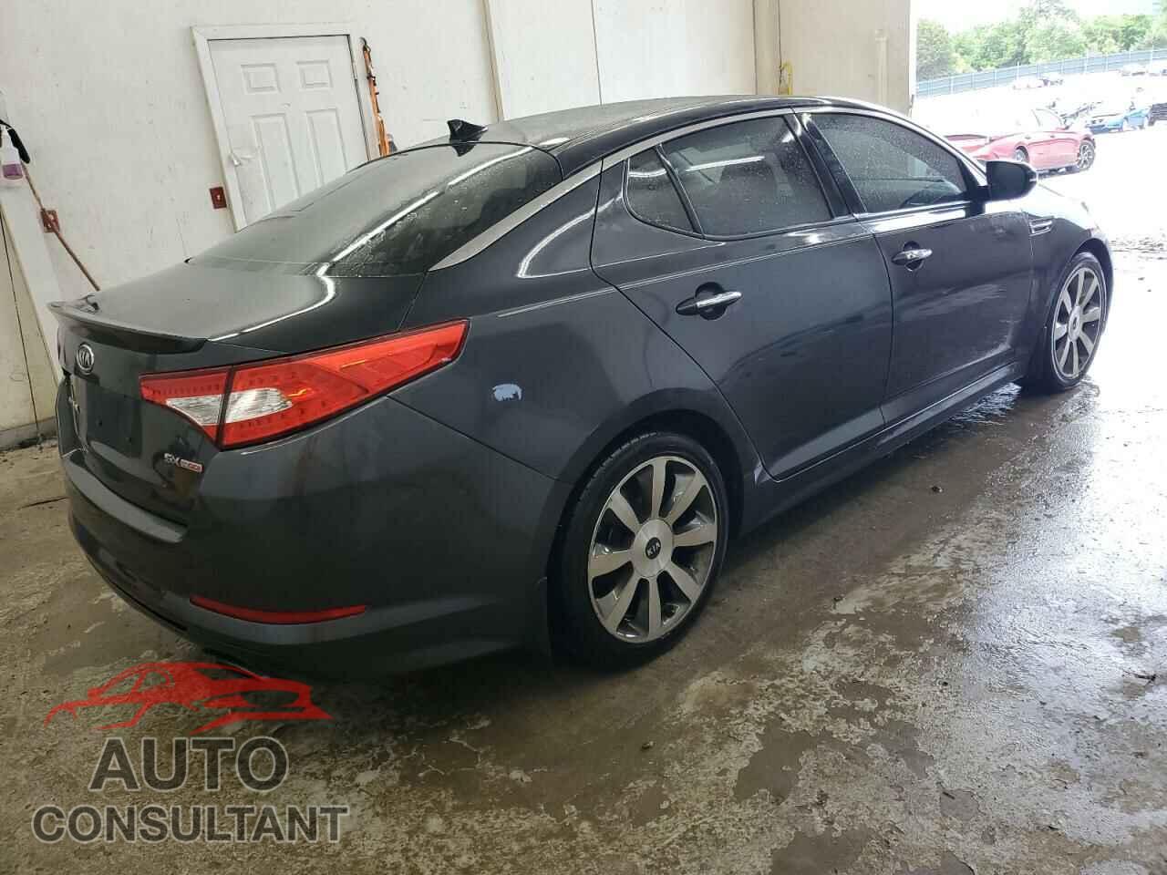 KIA OPTIMA 2011 - KNAGR4A65B5090425