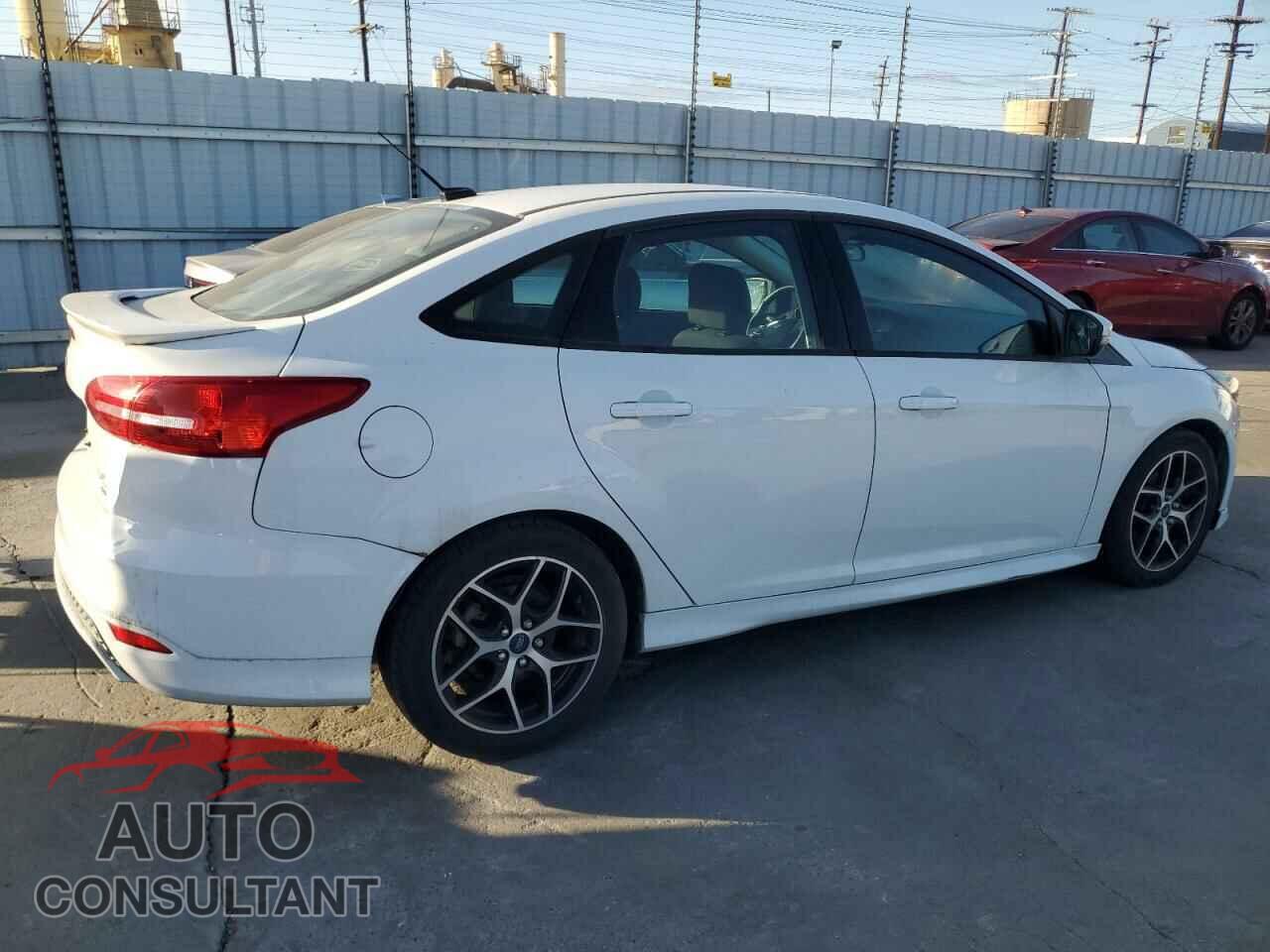 FORD FOCUS 2016 - 1FADP3F26GL336032
