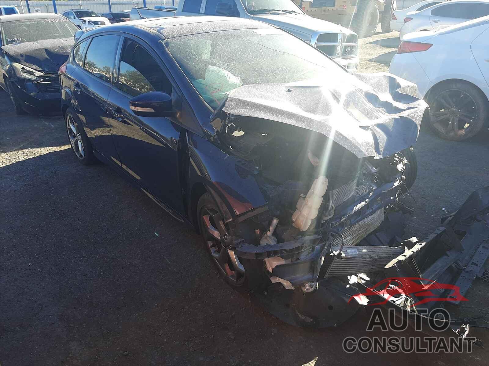 FORD FOCUS 2017 - 1FADP3L93HL329218