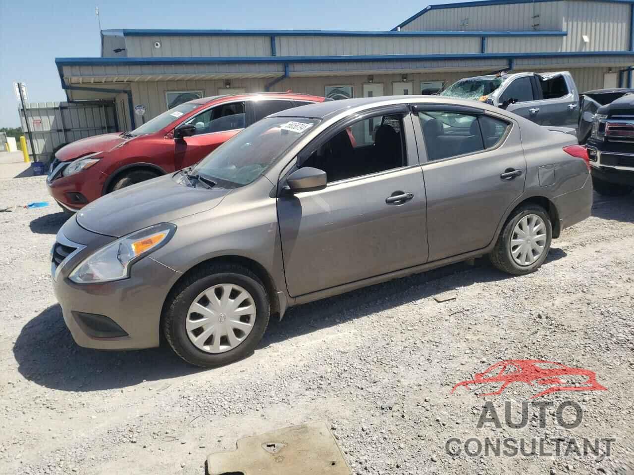 NISSAN VERSA 2017 - 3N1CN7AP6HL856035