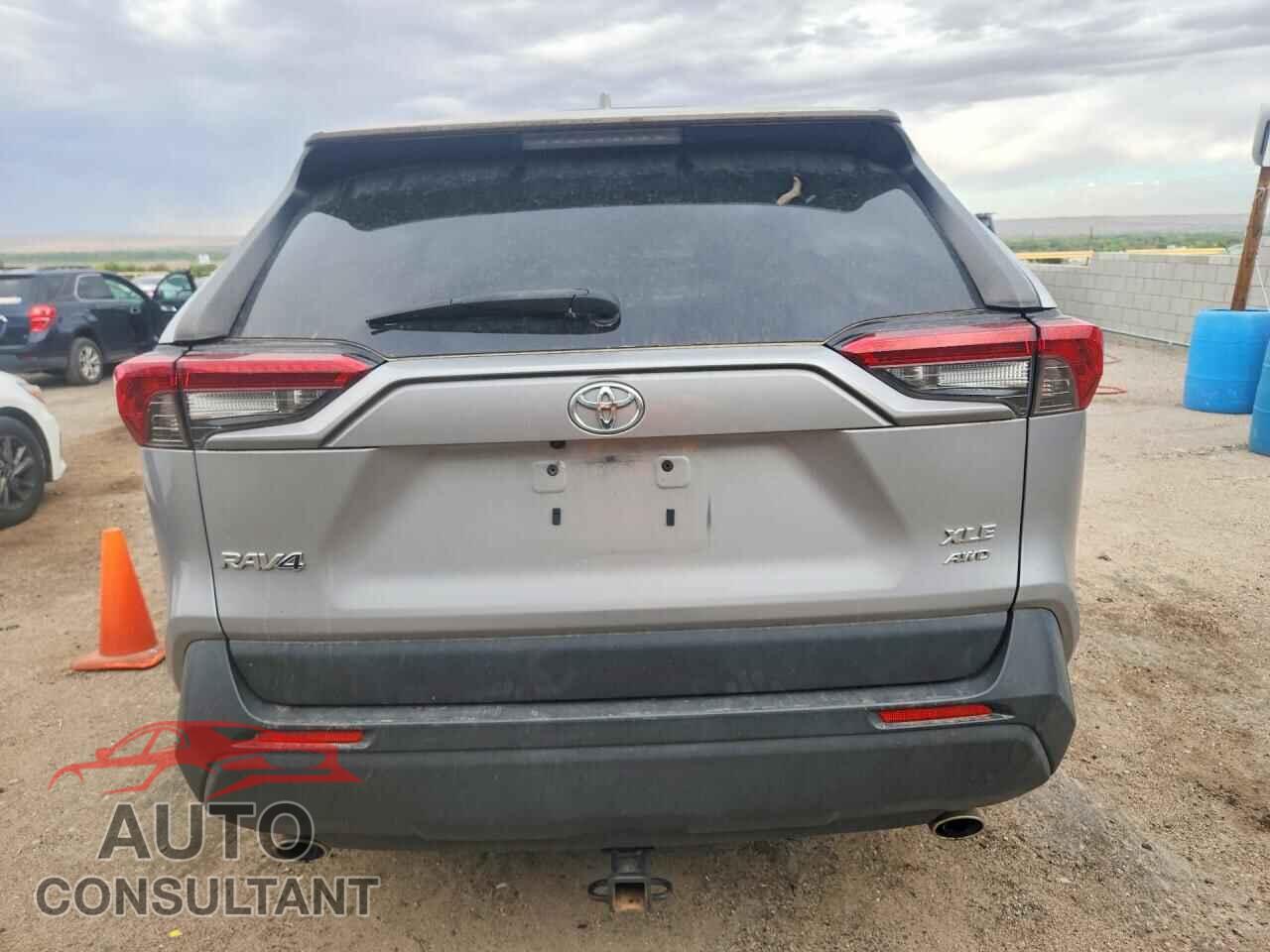 TOYOTA RAV4 2019 - JTMP1RFV9KD523774