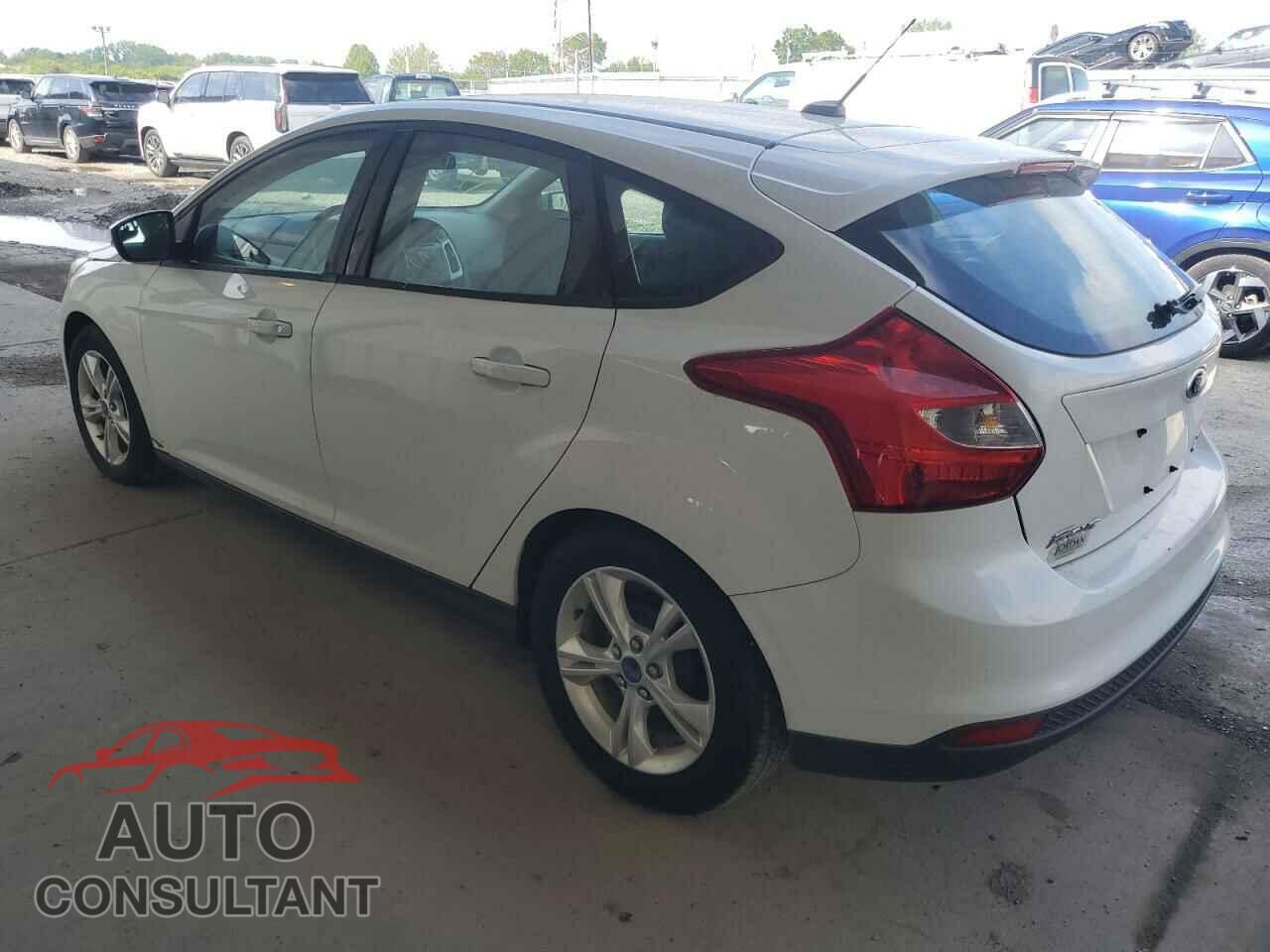 FORD FOCUS 2014 - 1FADP3K22EL119306