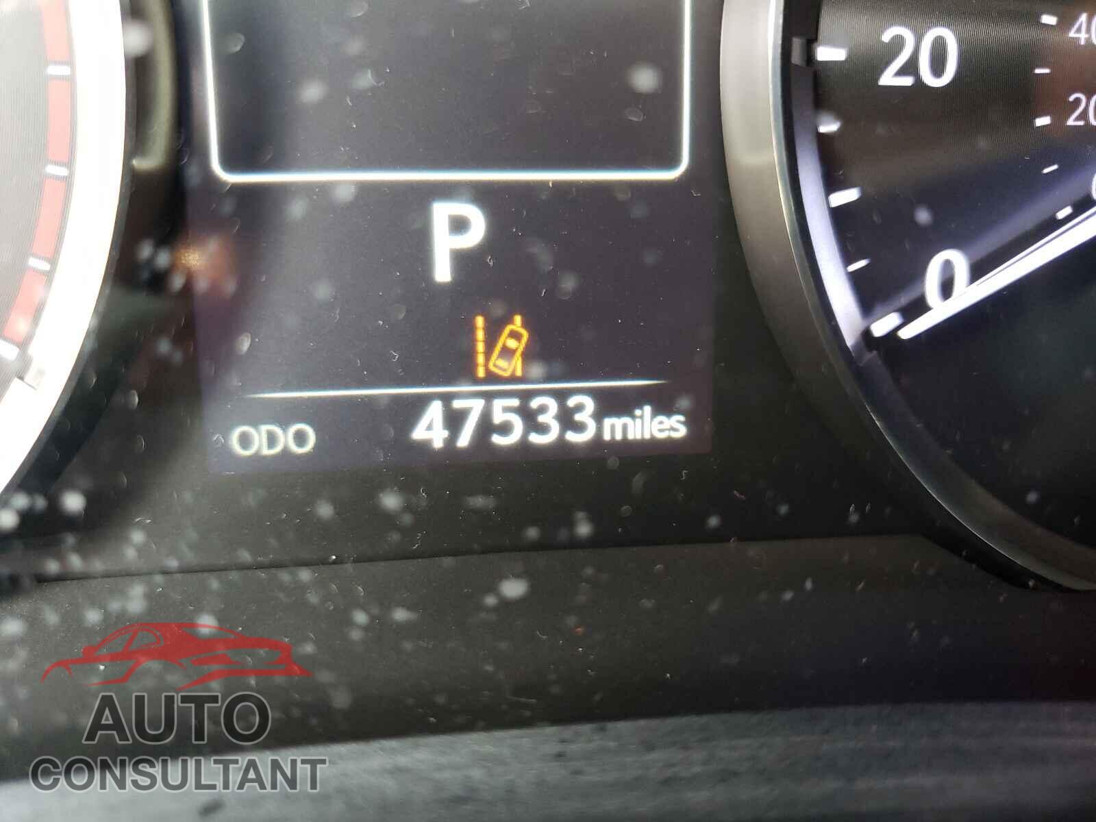 LEXUS IS 2017 - JTHBA1D26H5053063