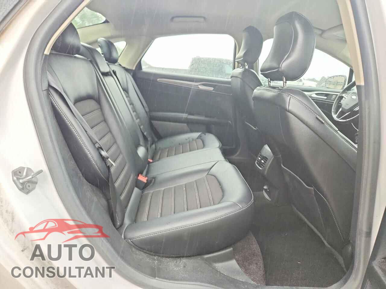 FORD FUSION 2017 - 3FA6P0H92HR270695