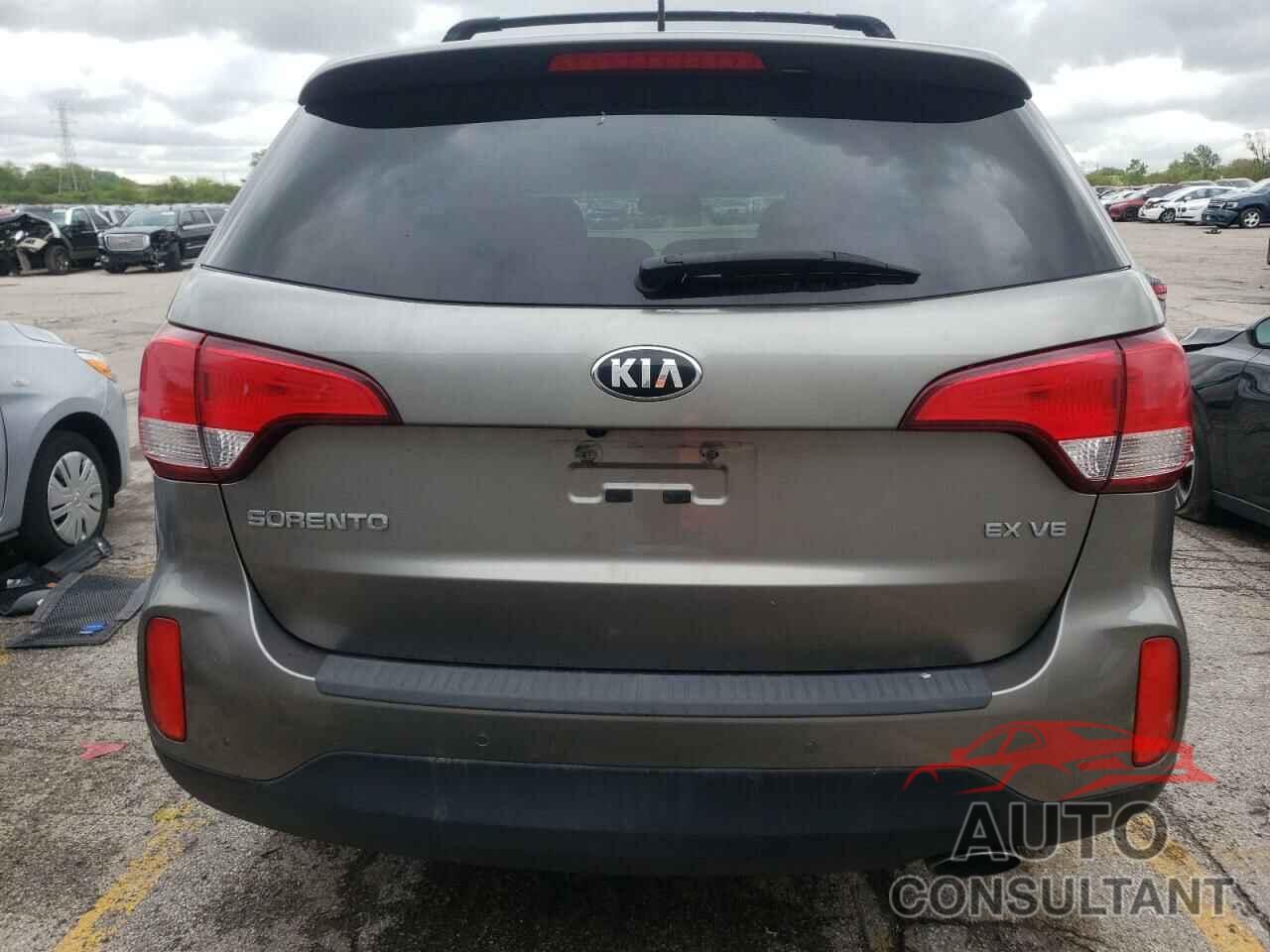 KIA SORENTO 2015 - 5XYKUDA73FG583022