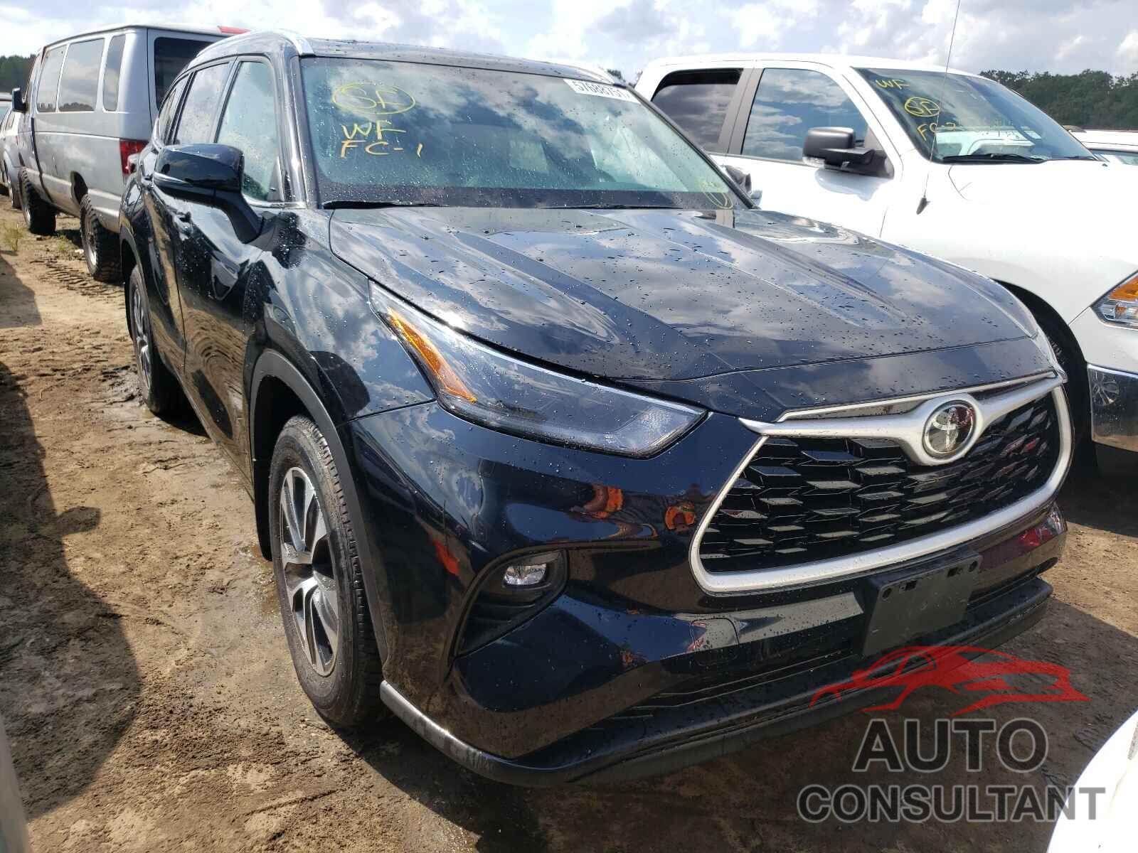 TOYOTA HIGHLANDER 2021 - 5TDHZRBH2MS070800