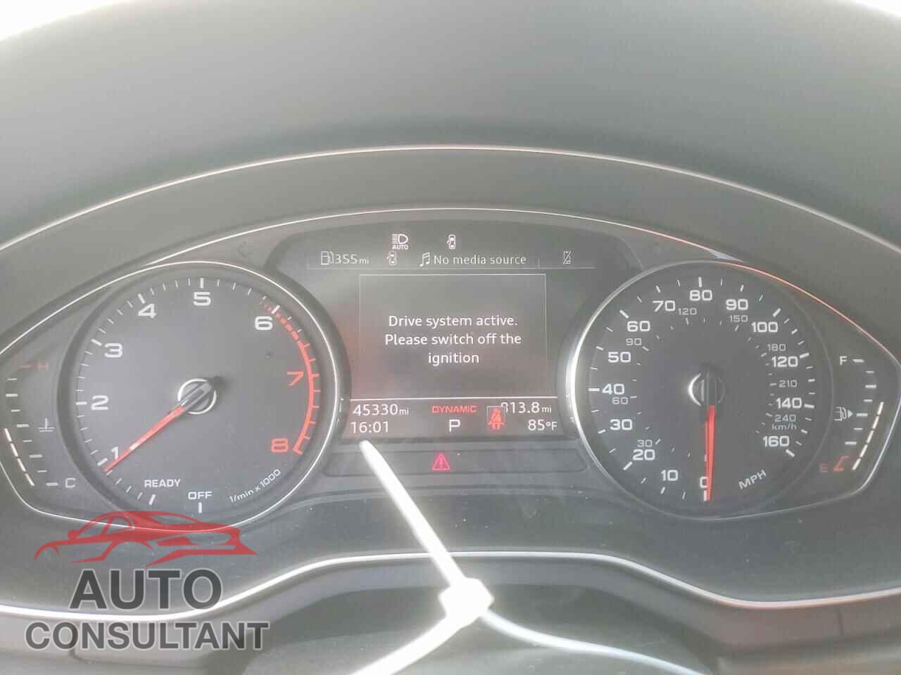 AUDI A5 2021 - WAUDACF55MA007123