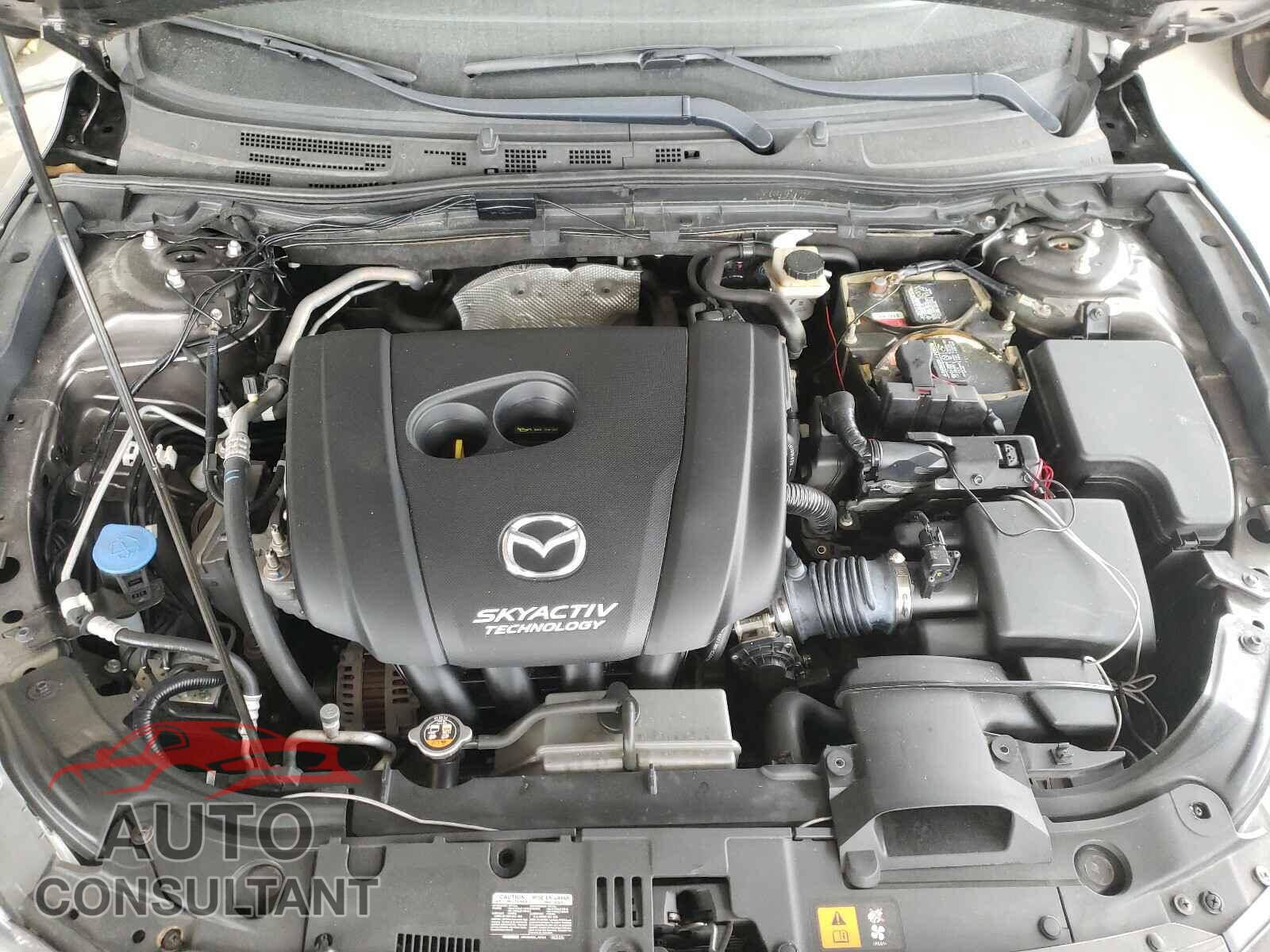 MAZDA 3 2017 - 3MZBN1V73HM122492
