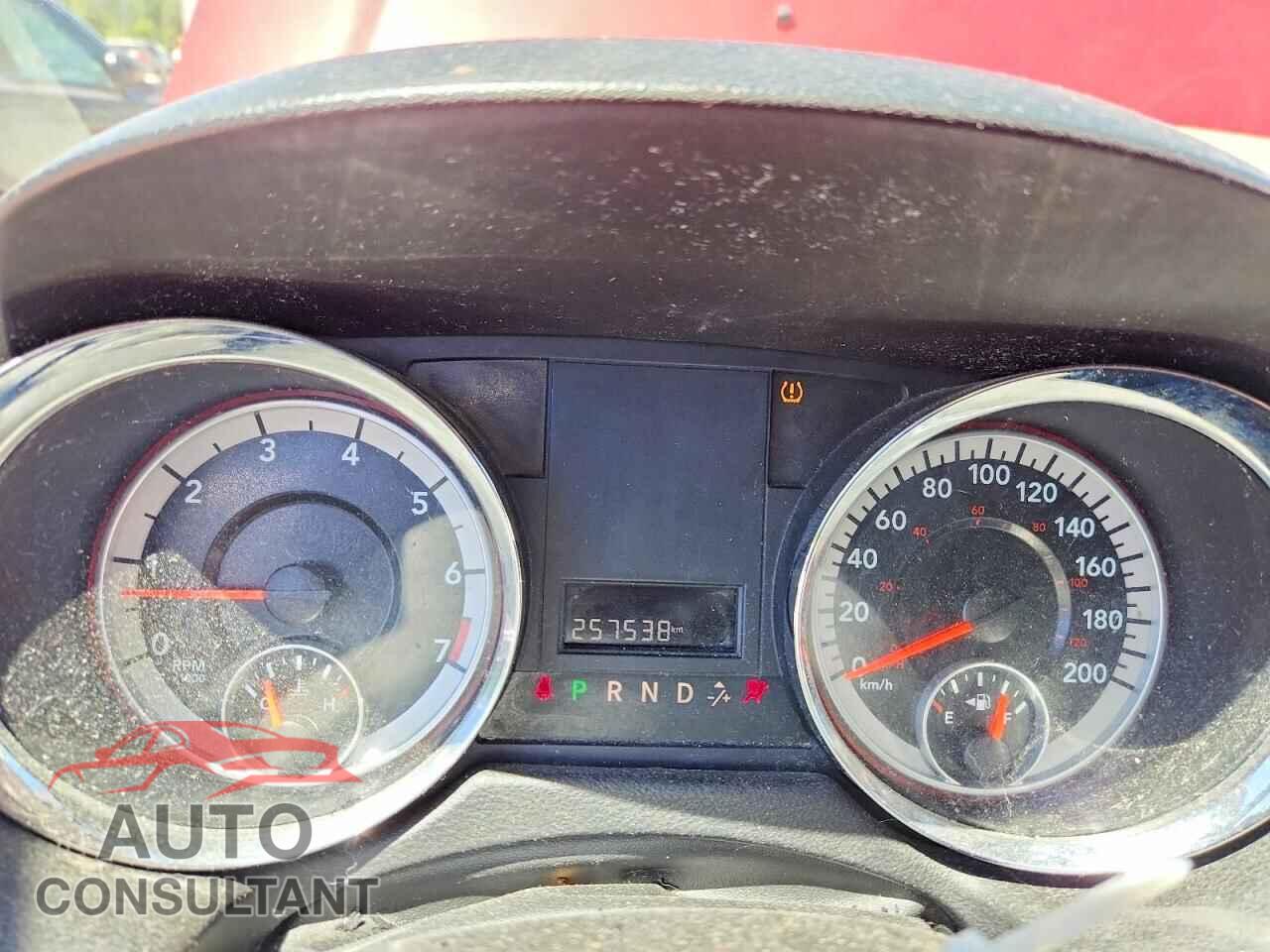 DODGE CARAVAN 2013 - 2C4RDGBG1DR500159