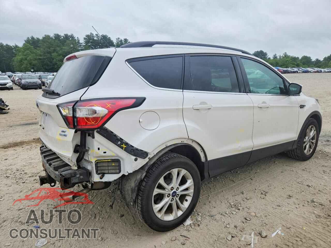 FORD ESCAPE 2017 - 1FMCU9G96HUB88470