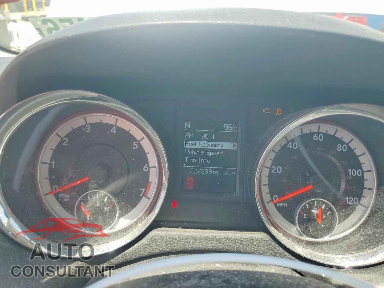 DODGE CARAVAN 2011 - 2D4RN5DGXBR791100