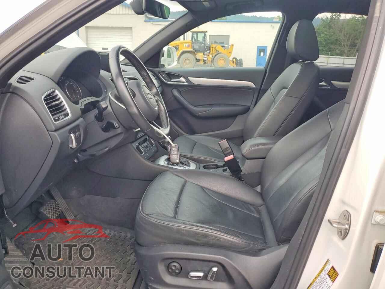 AUDI Q3 2016 - WA1EFCFS7GR021409