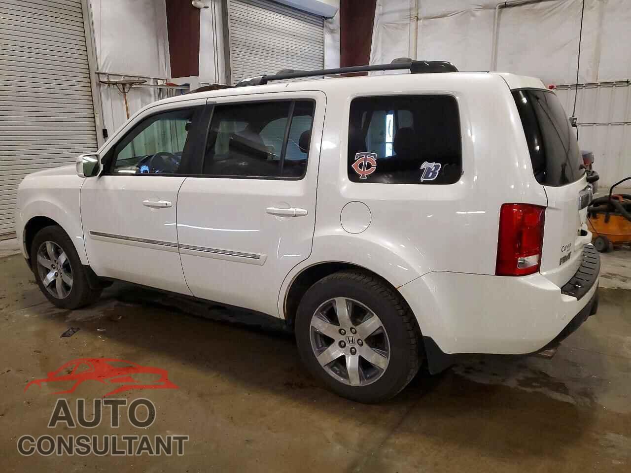 HONDA PILOT 2013 - 5FNYF4H90DB067989