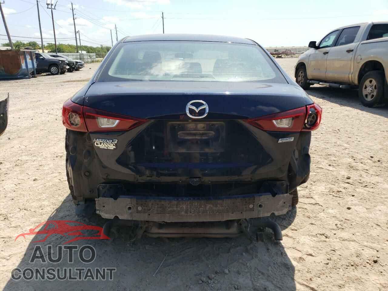 MAZDA 3 2017 - 3MZBN1U71HM136862