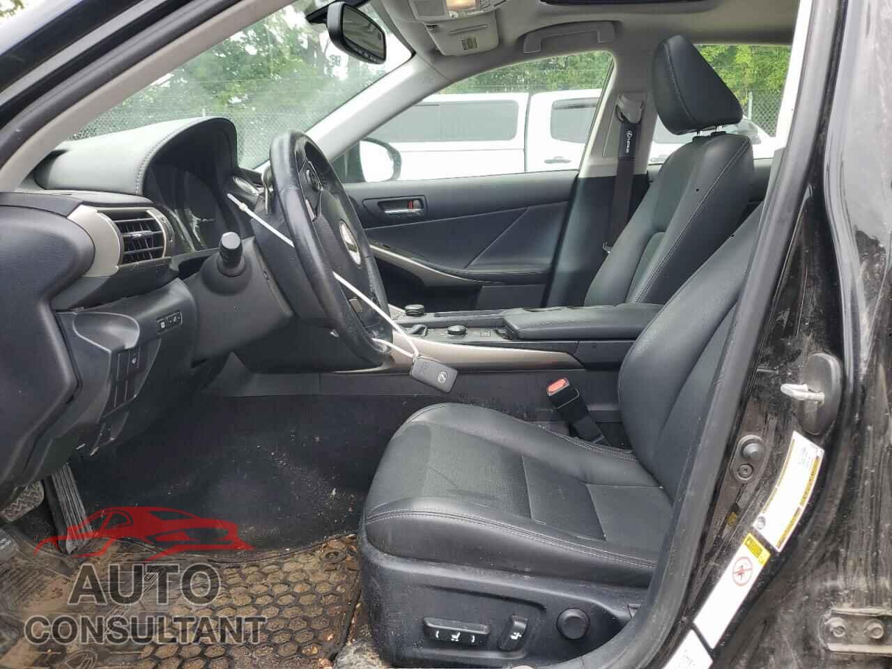 LEXUS IS 2015 - JTHCF1D28F5017233