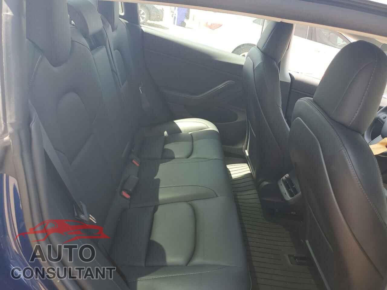 TESLA MODEL 3 2019 - 5YJ3E1EB3KF533463