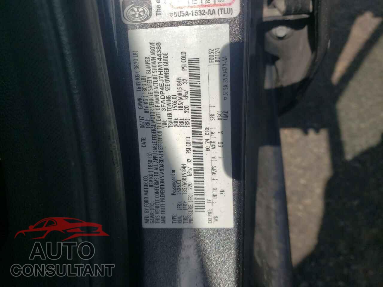 FORD FIESTA 2017 - 3FADP4EJ7HM144388