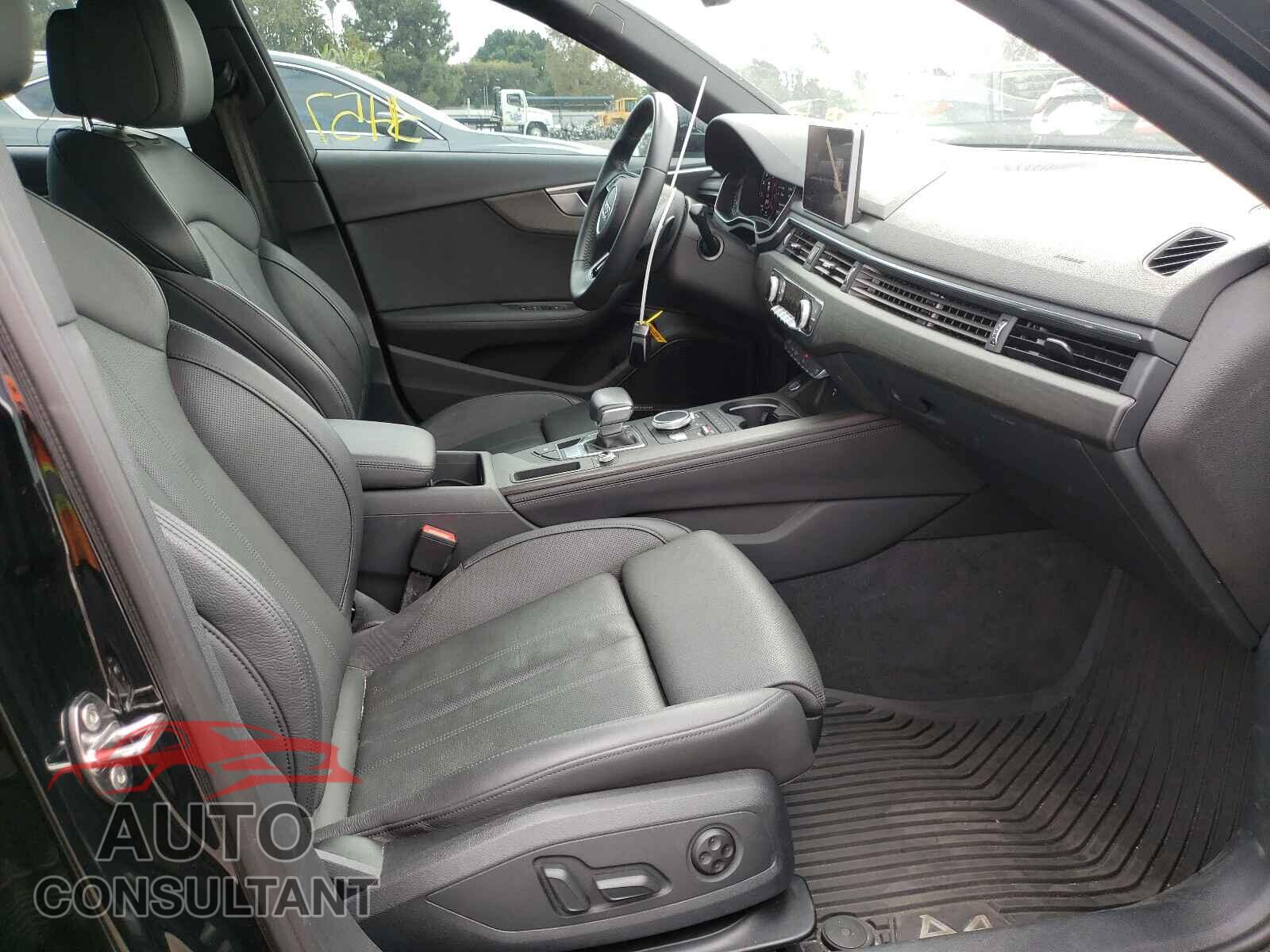 AUDI A4 2019 - WAUHMAF48KA009885
