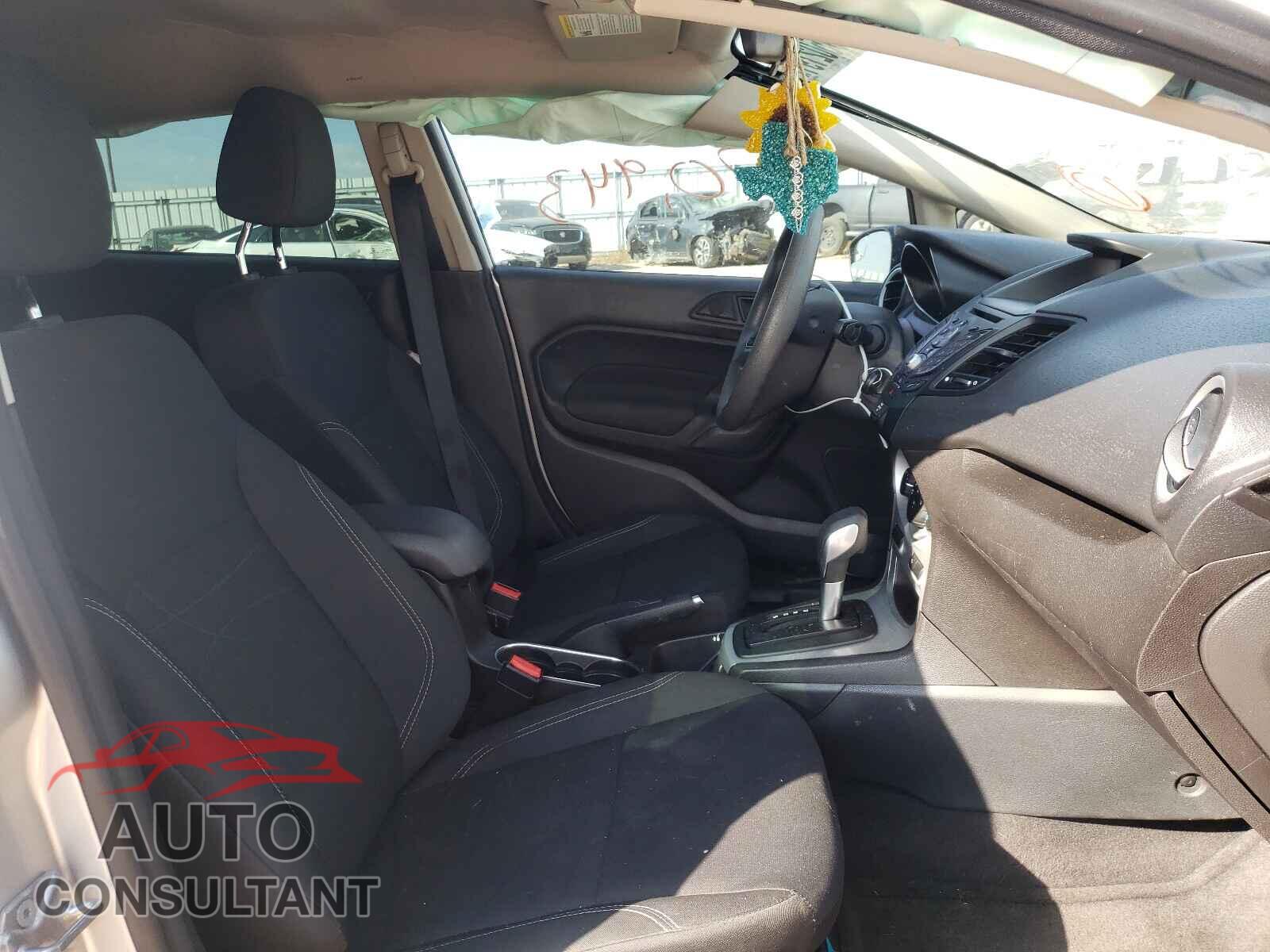 FORD FIESTA 2017 - 3FADP4EJ9HM135921