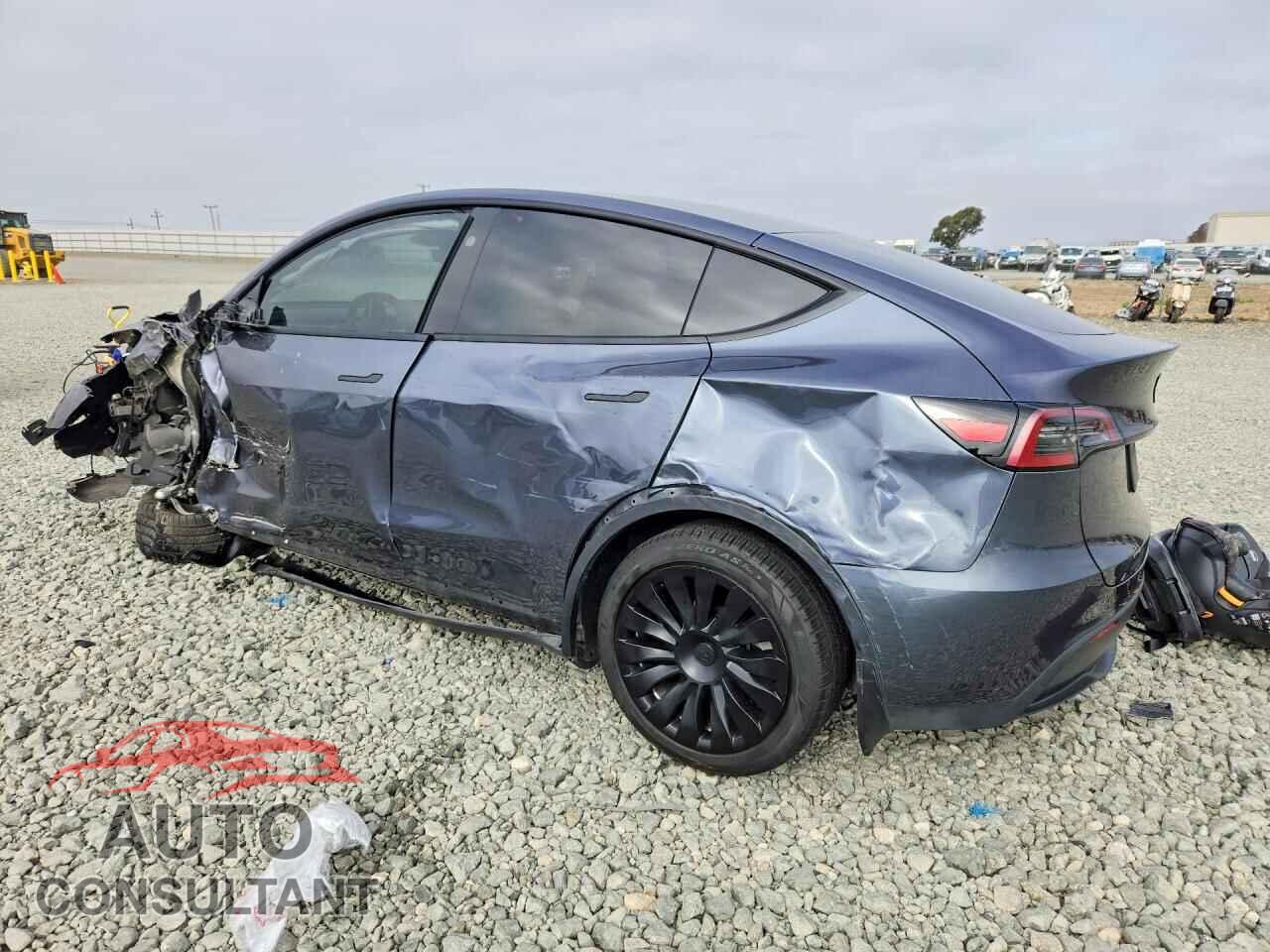 TESLA MODEL Y 2023 - 7SAYGDEE6PF791983