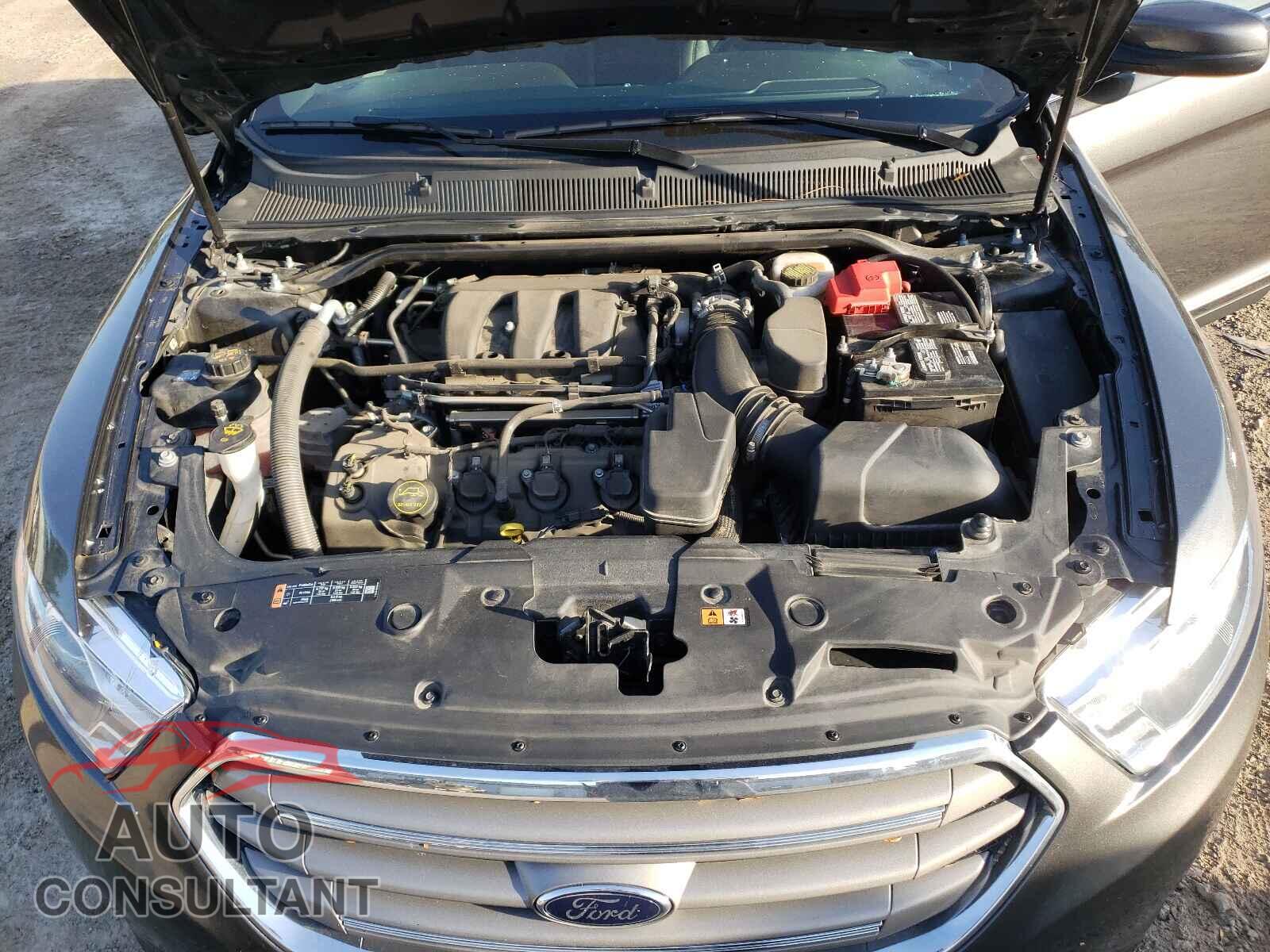 FORD TAURUS 2019 - 1FAHP2E88KG100744
