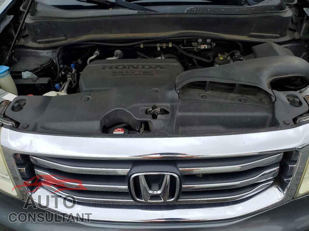 HONDA PILOT 2013 - 5FNYF4H48DB046571