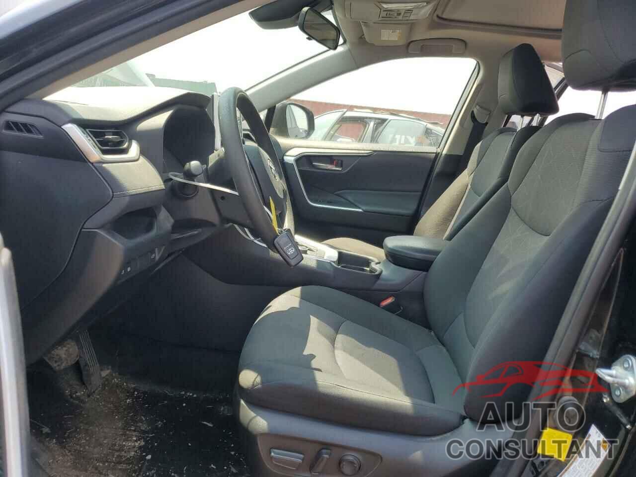 TOYOTA RAV4 2019 - JTMRWRFV4KD009535