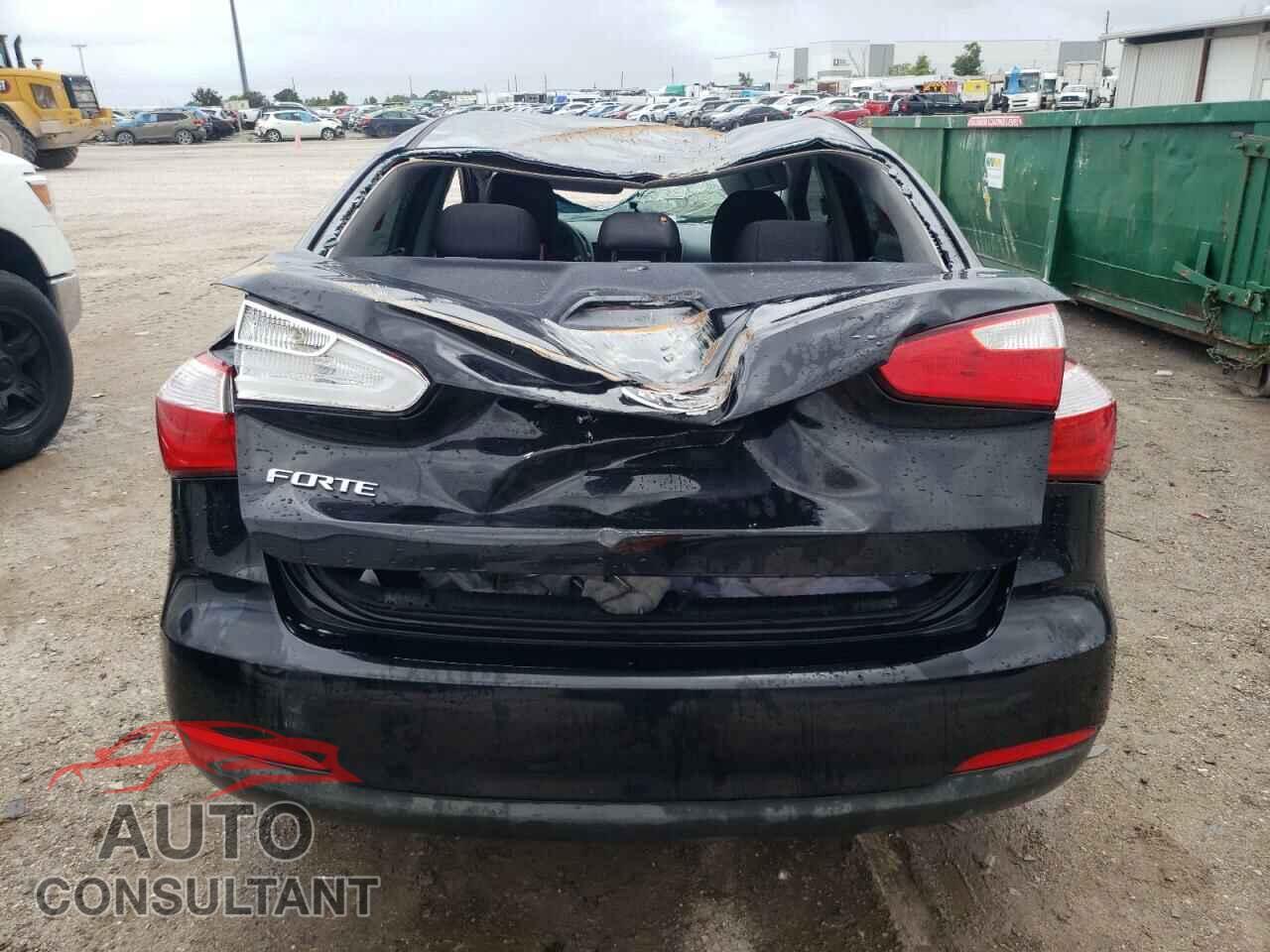 KIA FORTE 2016 - KNAFK4A67G5565533