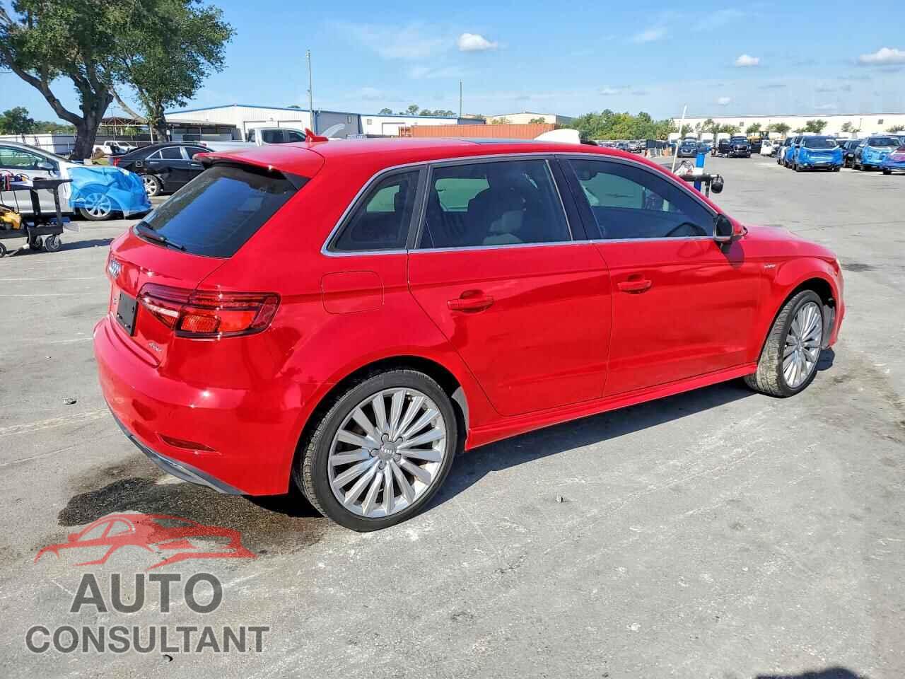 AUDI A3 2017 - WAUTPBFF9HA036370