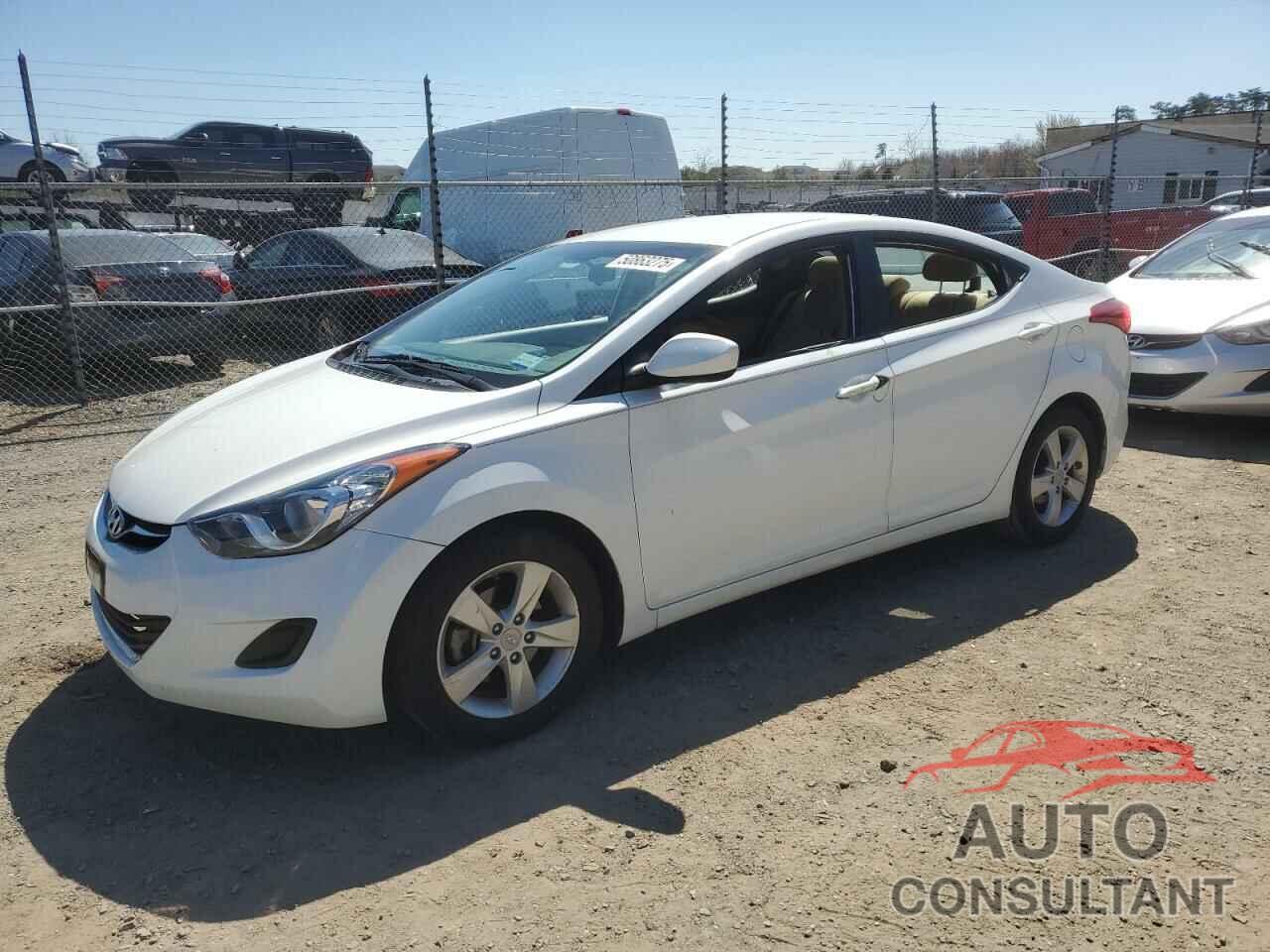 HYUNDAI ELANTRA 2013 - 5NPDH4AE2DH441567