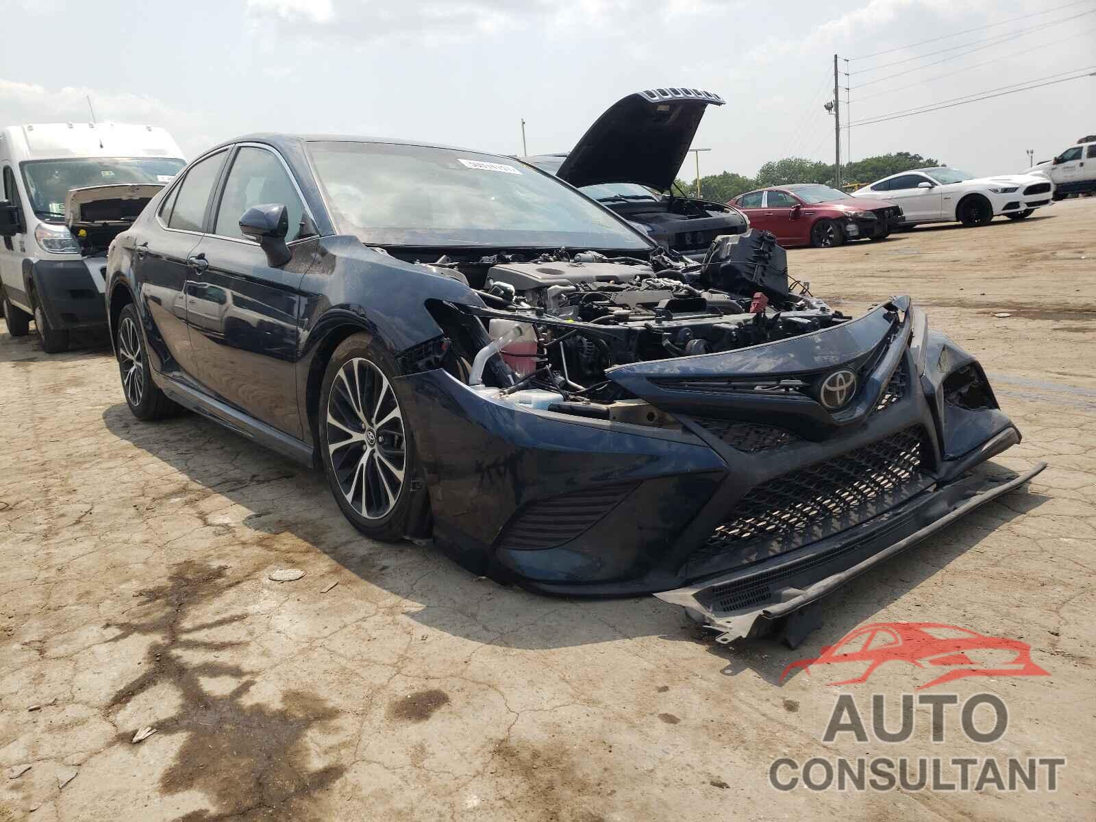 TOYOTA CAMRY 2018 - 4T1B11HK6JU595282