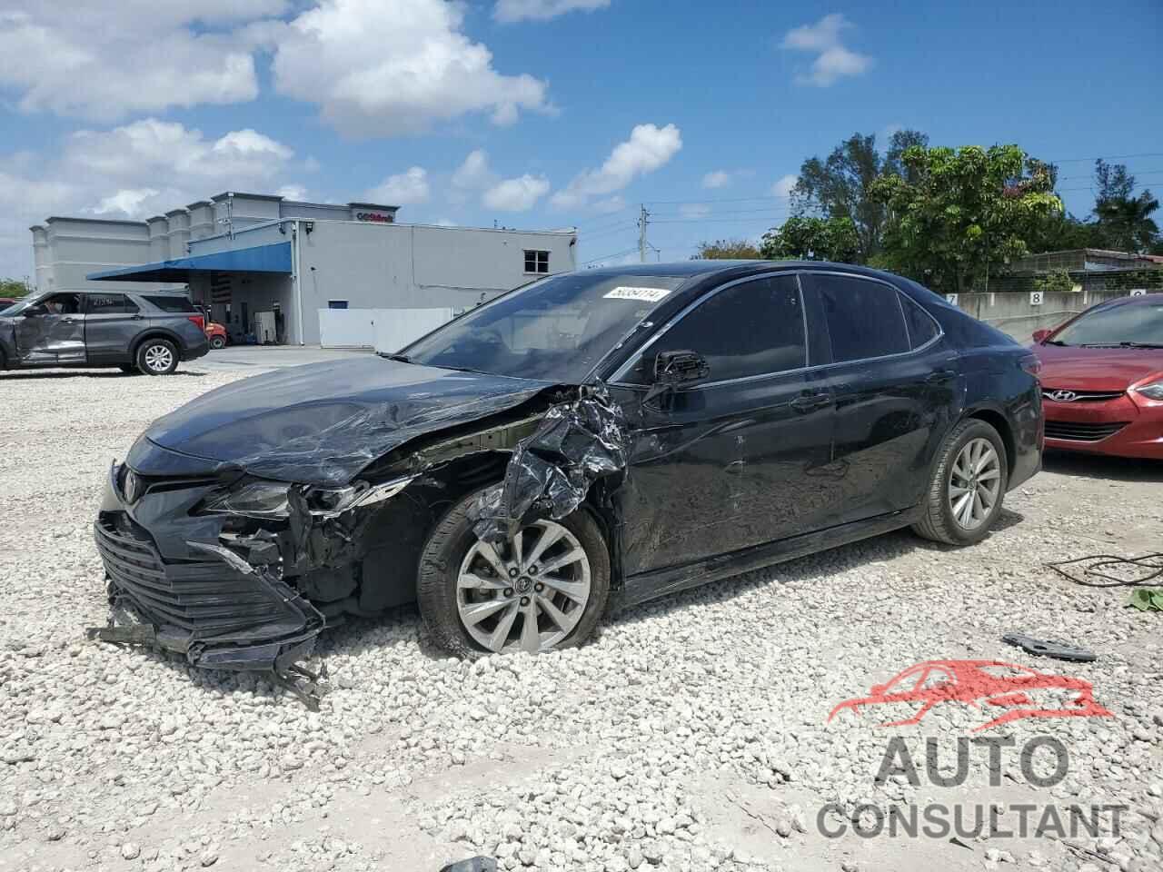 TOYOTA CAMRY 2022 - 4T1C11AK8NU681052