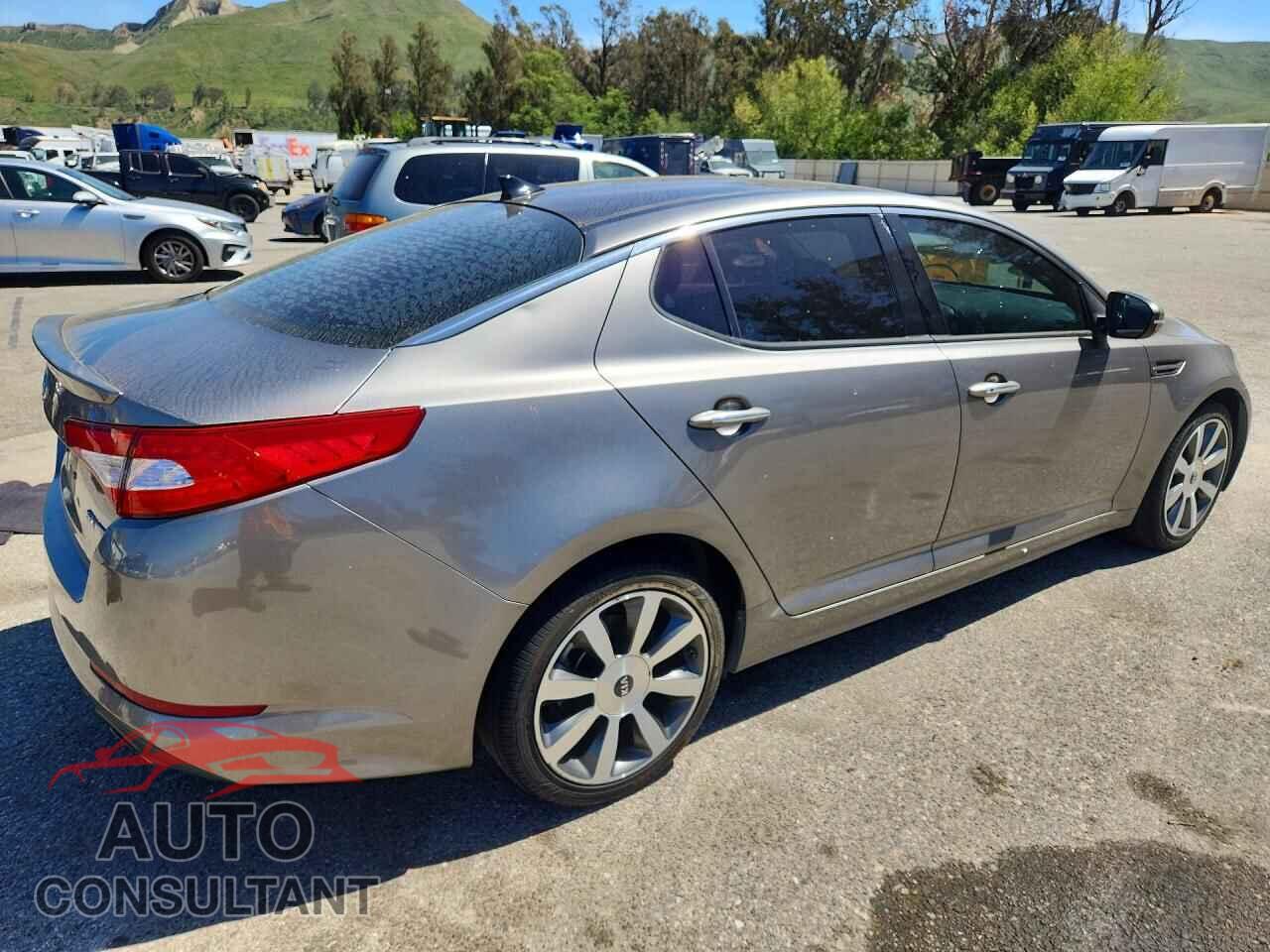 KIA OPTIMA 2012 - 5XXGR4A62CG048357
