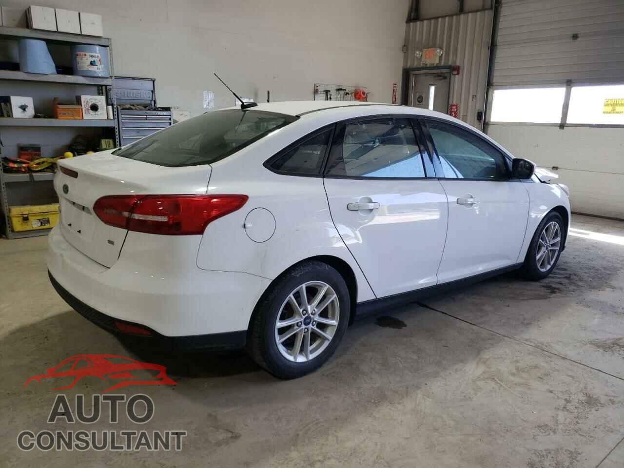 FORD FOCUS 2017 - 1FADP3F27HL334484