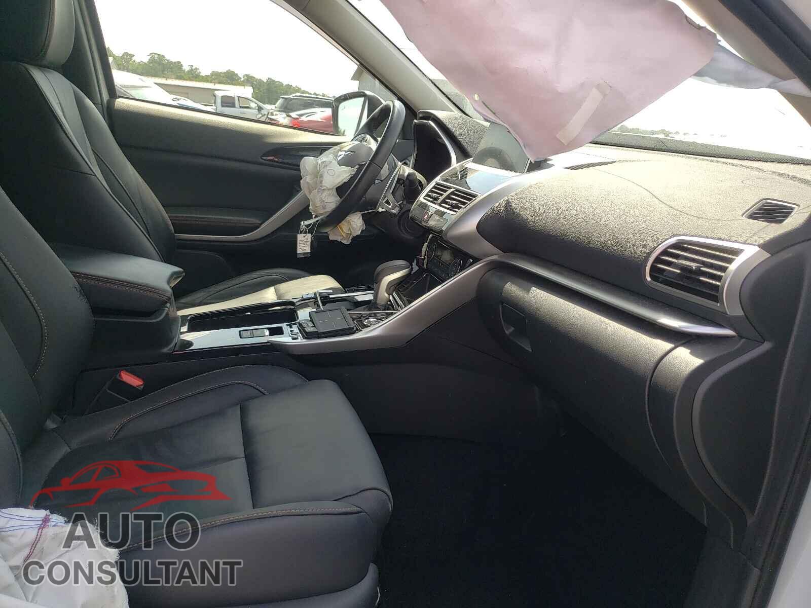MITSUBISHI ECLIPSE 2018 - JA4AT5AA6JZ061327
