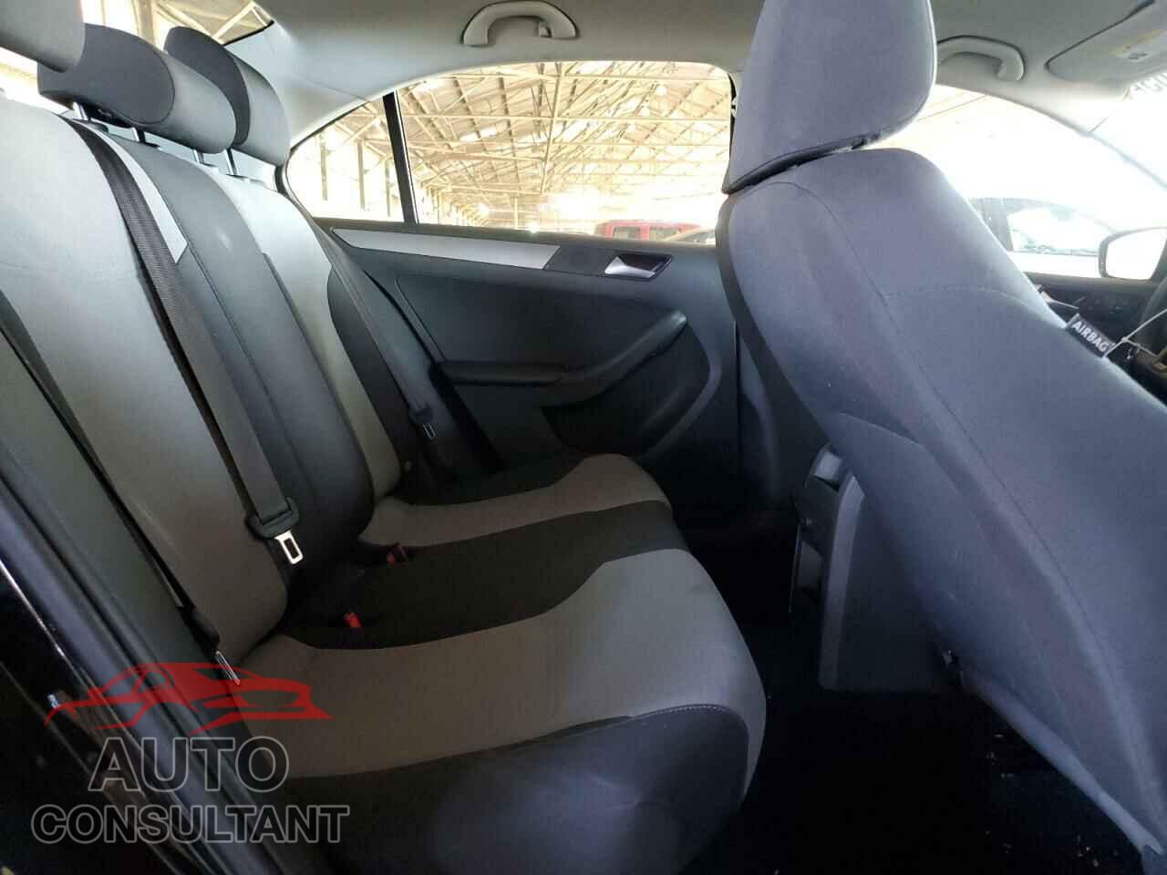 VOLKSWAGEN JETTA 2017 - 3VW2B7AJ2HM281436