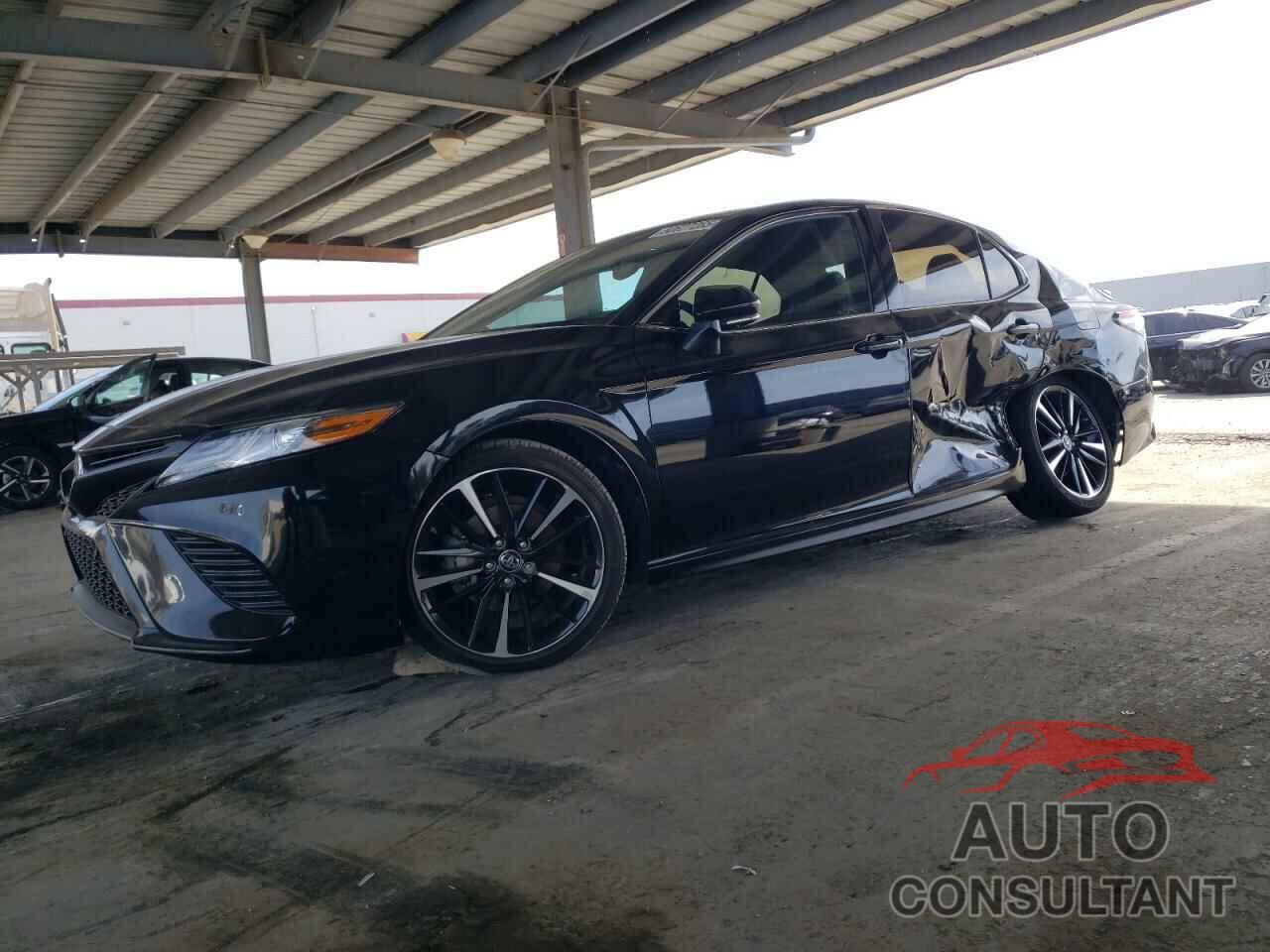 TOYOTA CAMRY 2018 - 4T1BZ1HK7JU019421