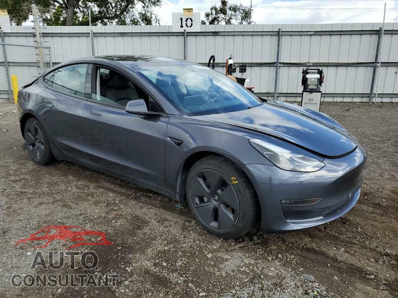 TESLA MODEL 3 2021 - 5YJ3E1EB5MF050124