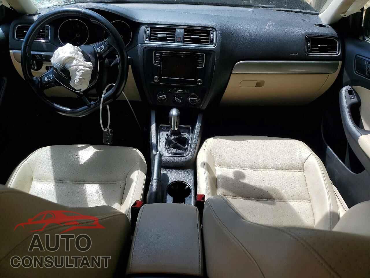 VOLKSWAGEN JETTA 2017 - 3VWDB7AJ7HM295227