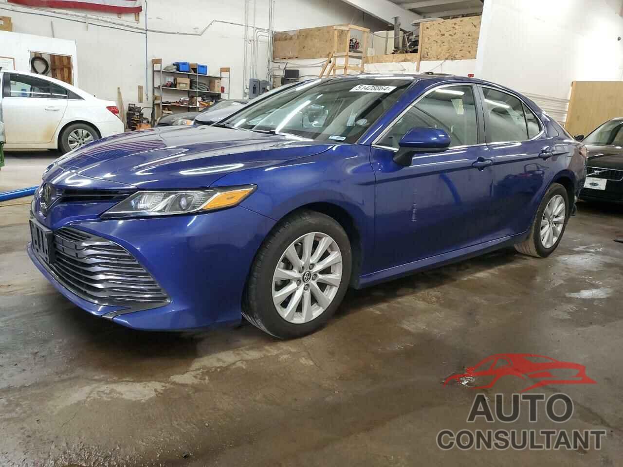 TOYOTA CAMRY 2018 - 4T1B11HK8JU605925