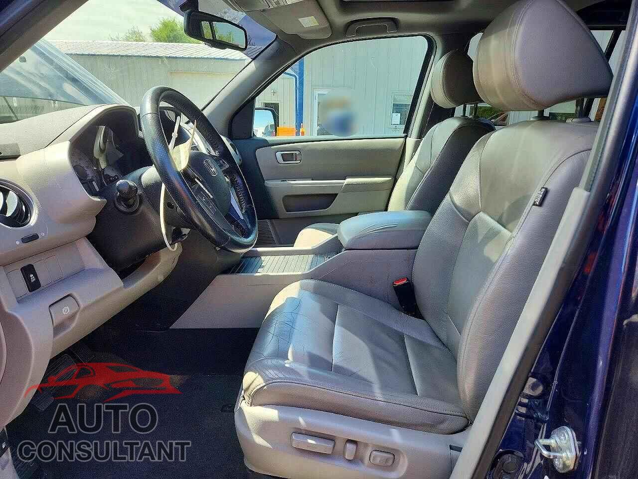 HONDA PILOT 2015 - 5FNYF4H53FB044108